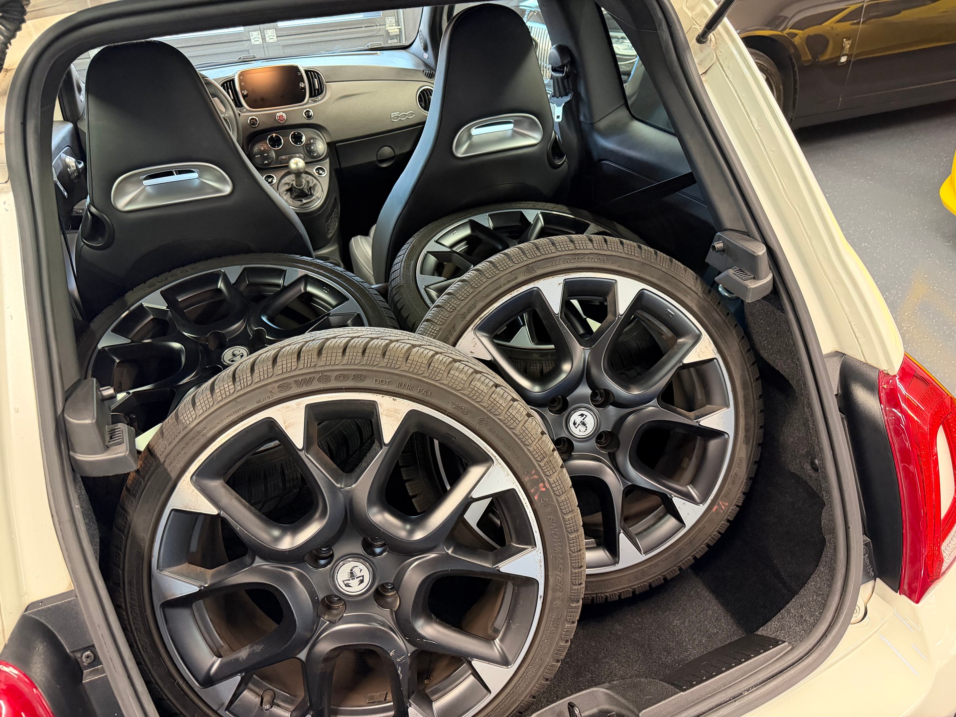 FIAT 595 1.4 16V Turbo Abarth Competition-image-16