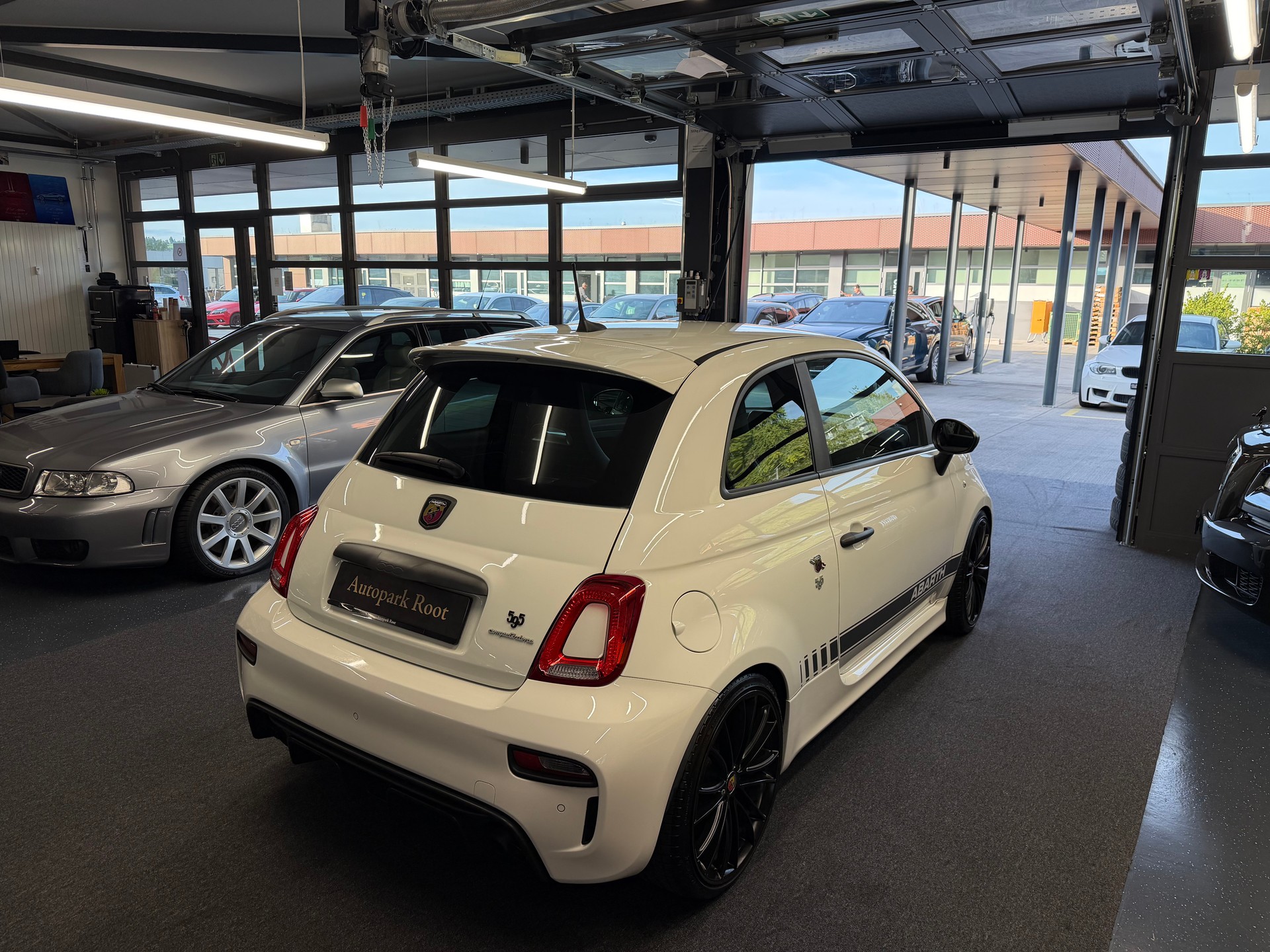 FIAT 595 1.4 16V Turbo Abarth Competition-image-3