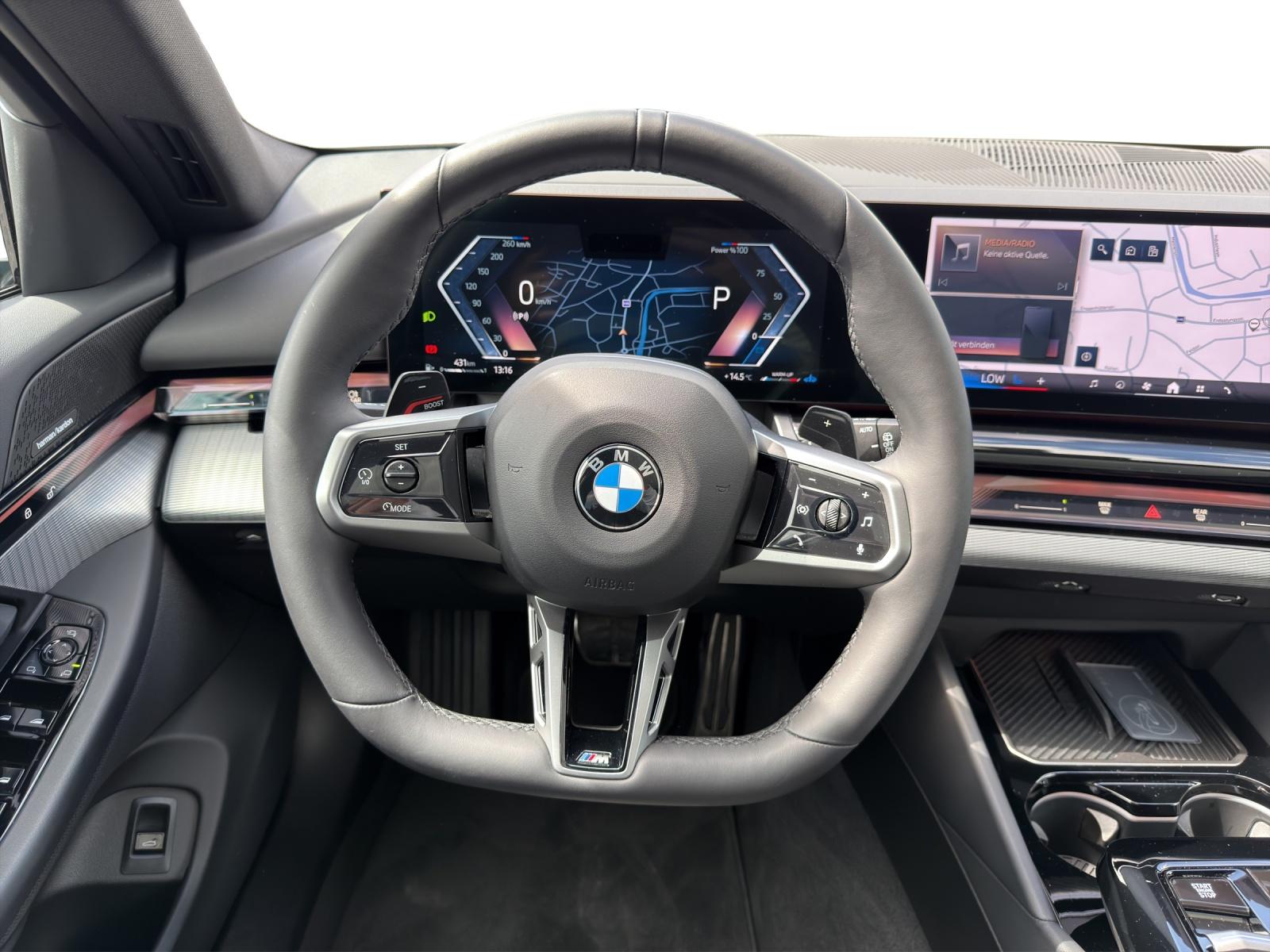 BMW 520d xDrive Touring M Sport-image-10