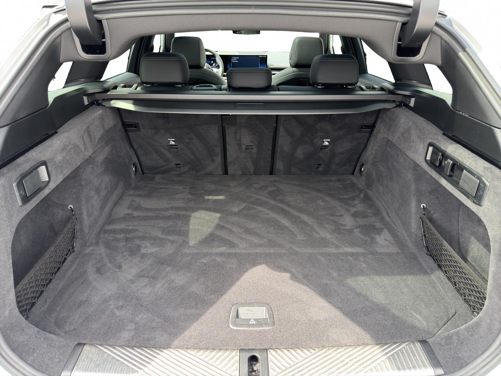 BMW 520d xDrive Touring M Sport-image-20