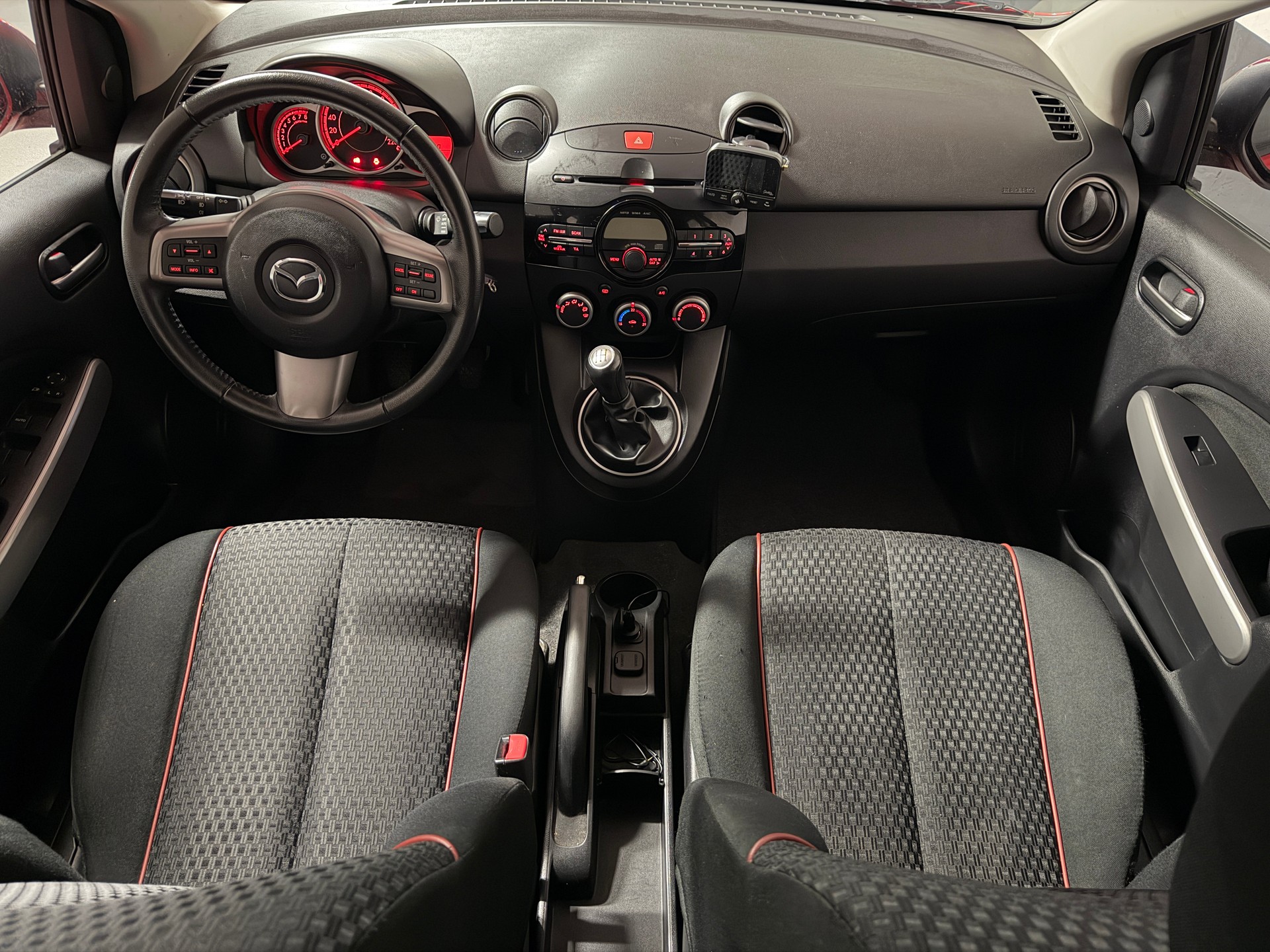 MAZDA 2 1.5i 16V Sport-image-13