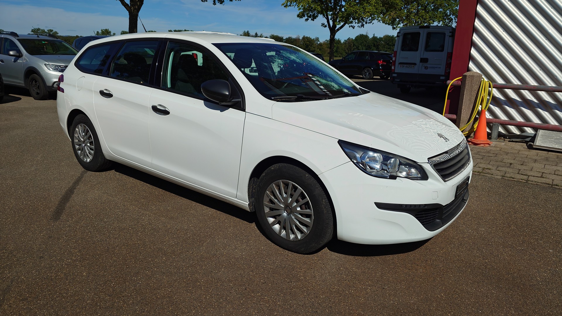 PEUGEOT 308 SW 1.2 THP Business-image-6