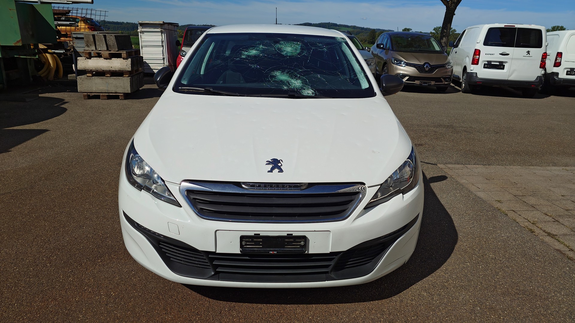 PEUGEOT 308 SW 1.2 THP Business-image-7