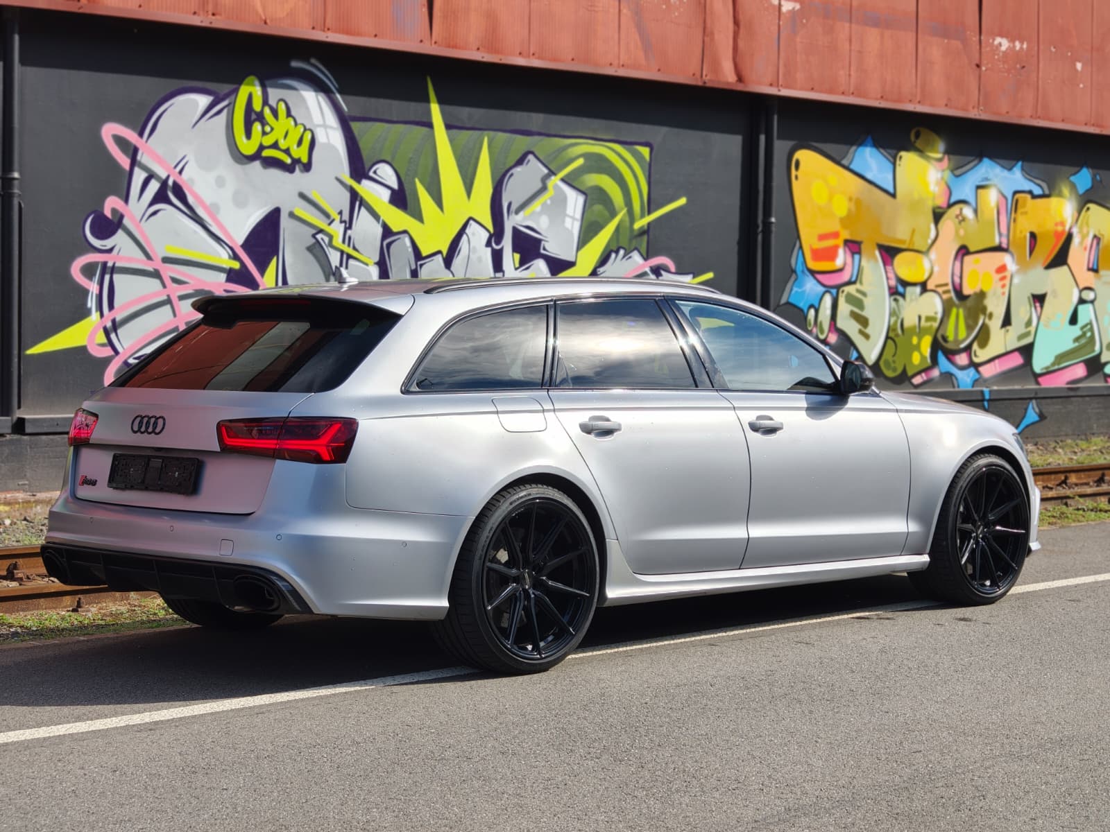 AUDI RS6 Avant 4.0 TFSI V8 performance quattro-image-8