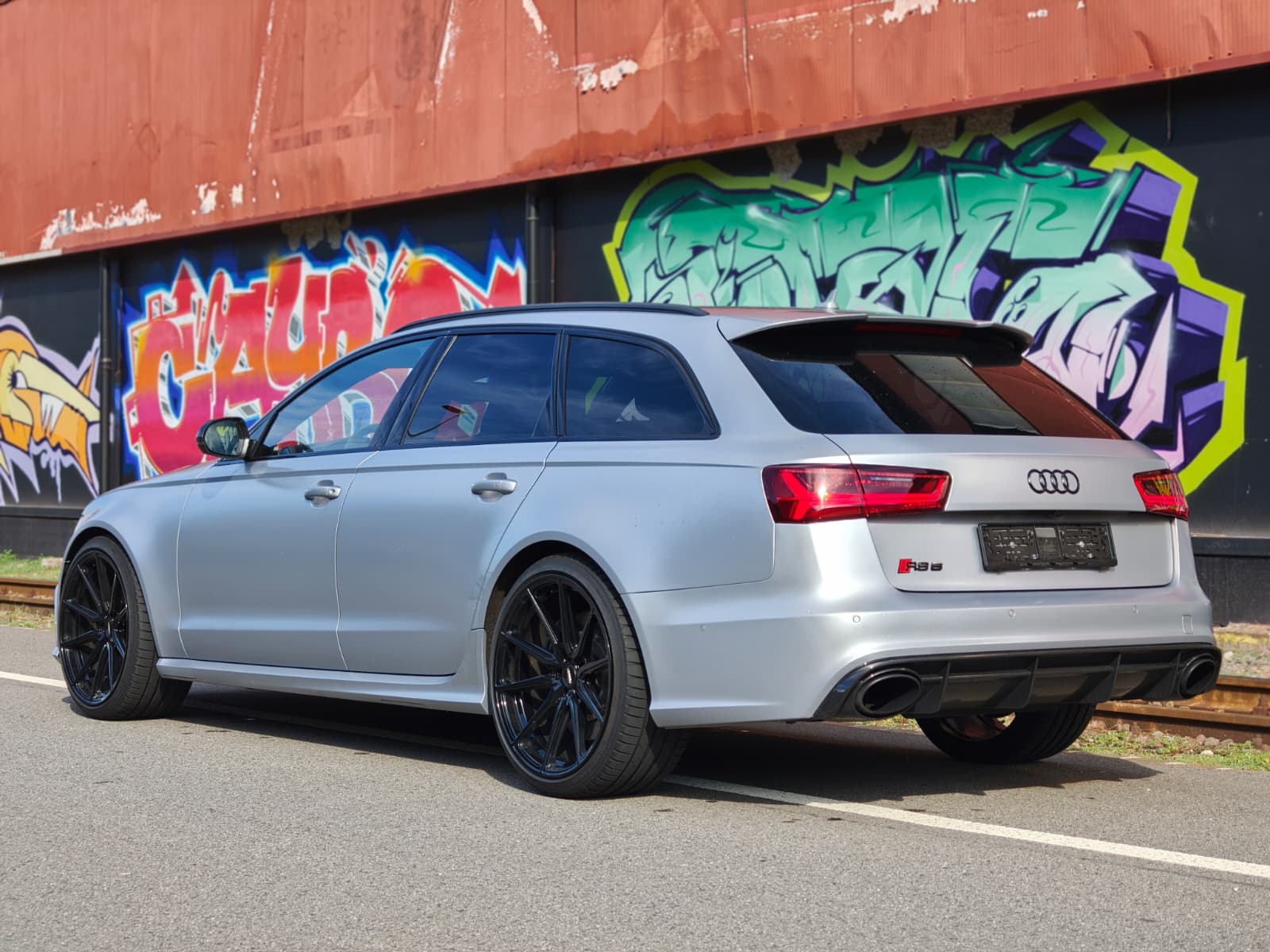AUDI RS6 Avant 4.0 TFSI V8 performance quattro-image-3