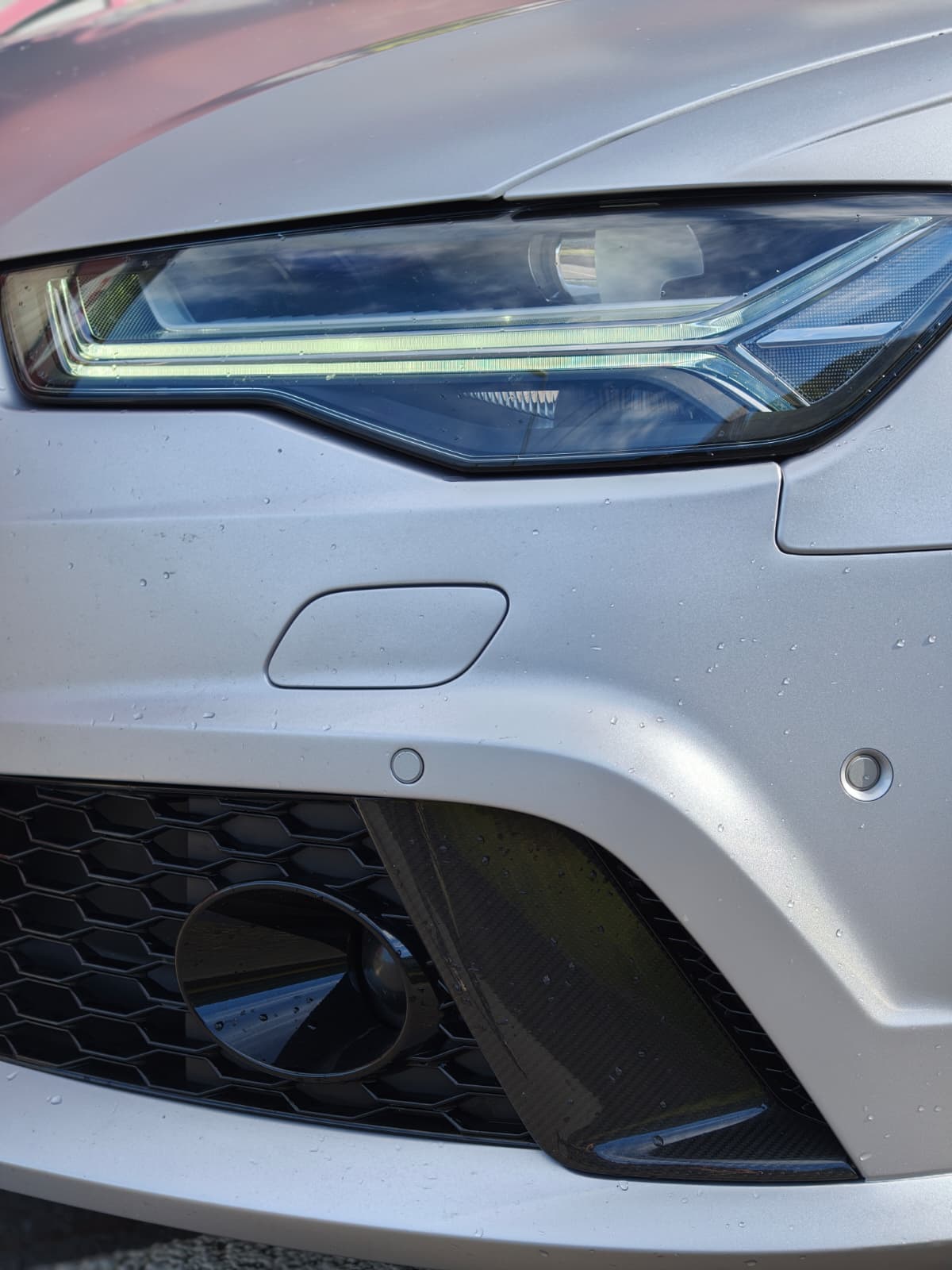 AUDI RS6 Avant 4.0 TFSI V8 performance quattro-image-2
