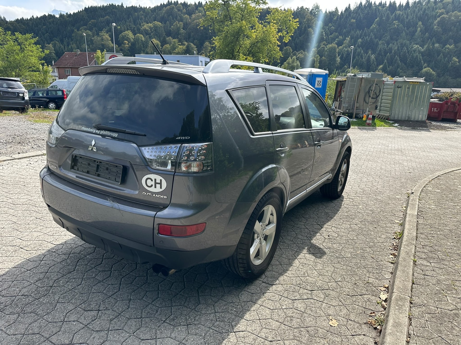 MITSUBISHI Outlander 2.0 DID Intense 4WD-image-4