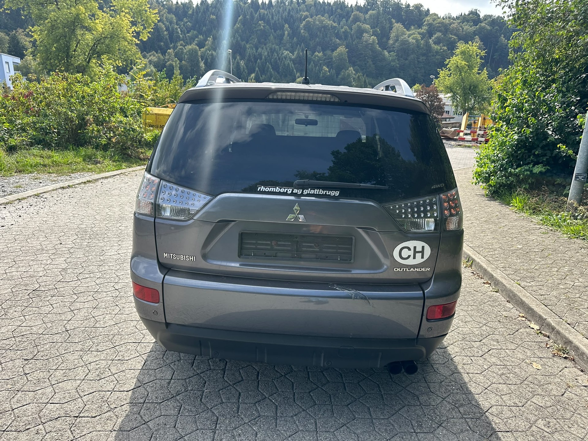 MITSUBISHI Outlander 2.0 DID Intense 4WD-image-5