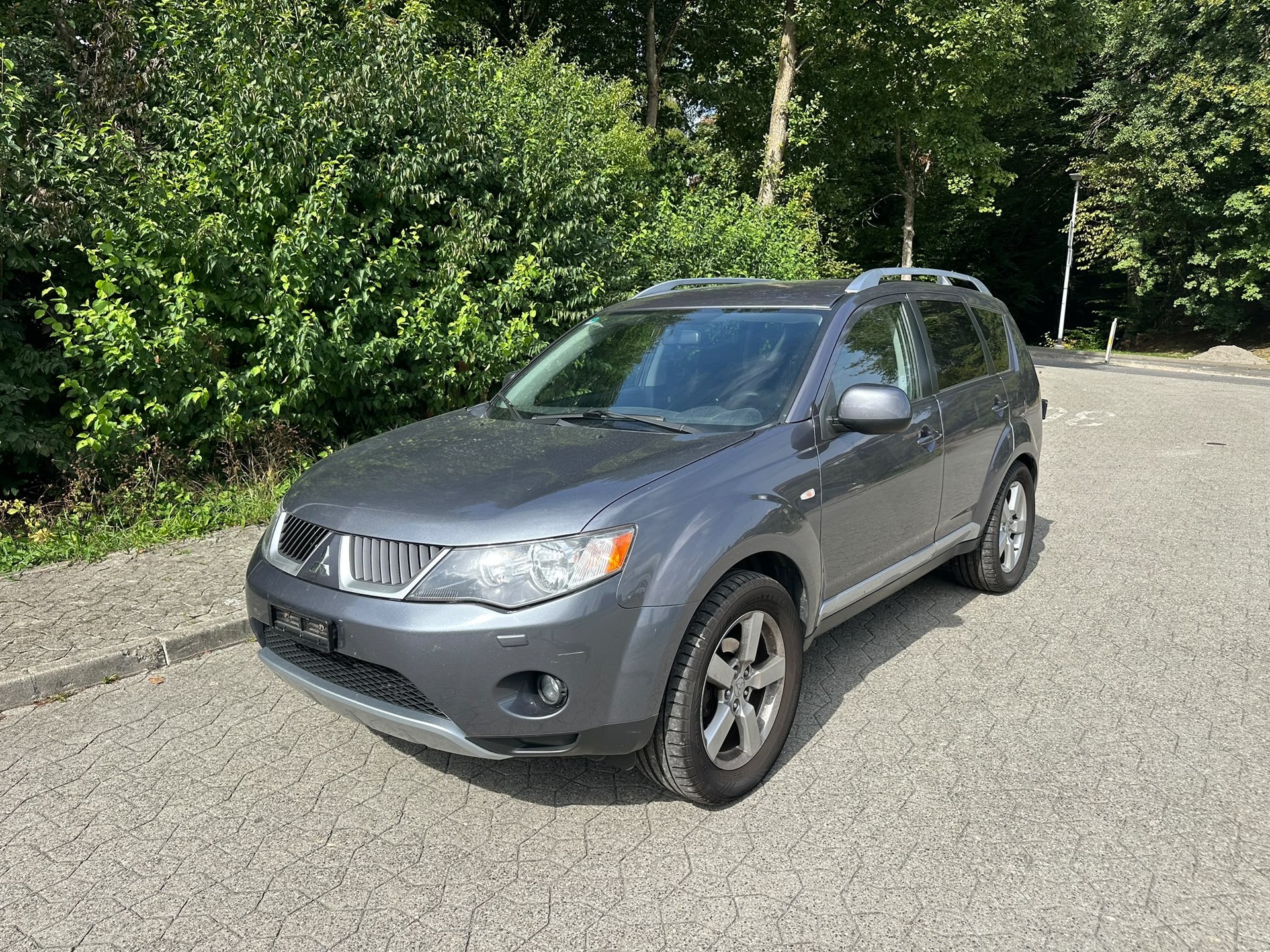 MITSUBISHI Outlander 2.0 DID Intense 4WD-image-0