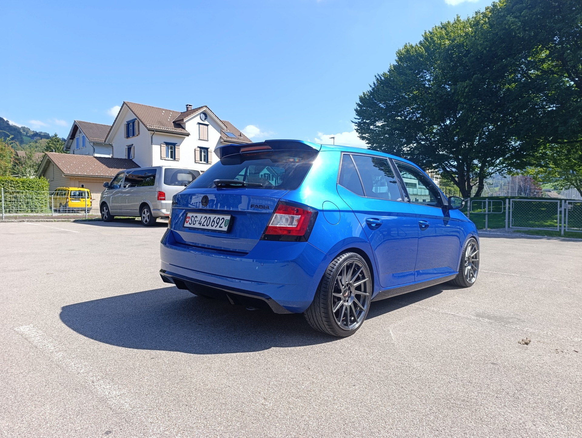 SKODA 1.2 TSI Monte Carlo DSG-image-2