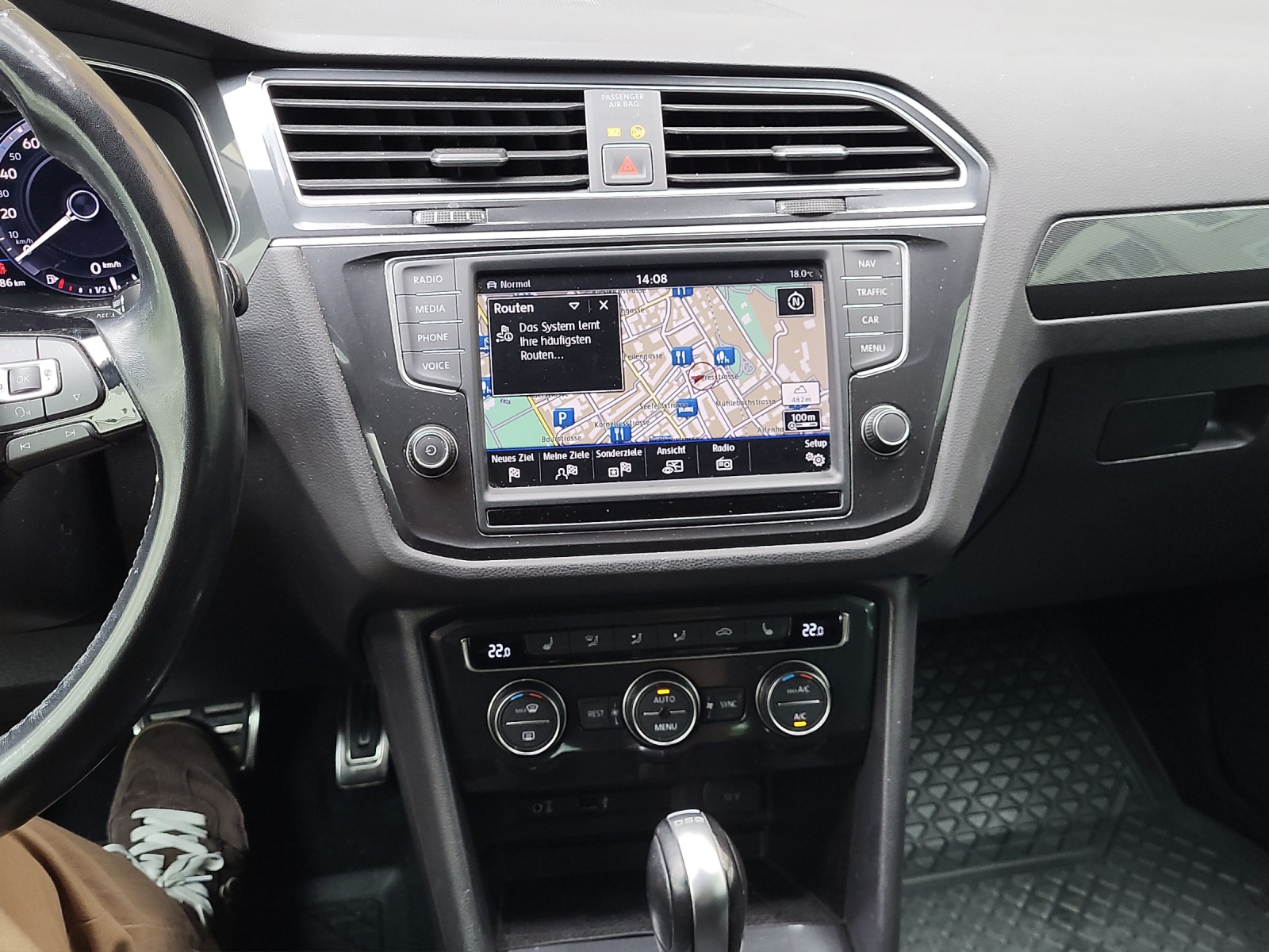 VW Tiguan Highline 2.0TDI 190PS DSG 4Motion-image-14