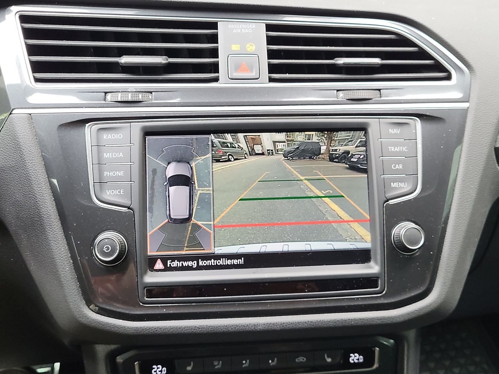 VW Tiguan Highline 2.0TDI 190PS DSG 4Motion-image-15