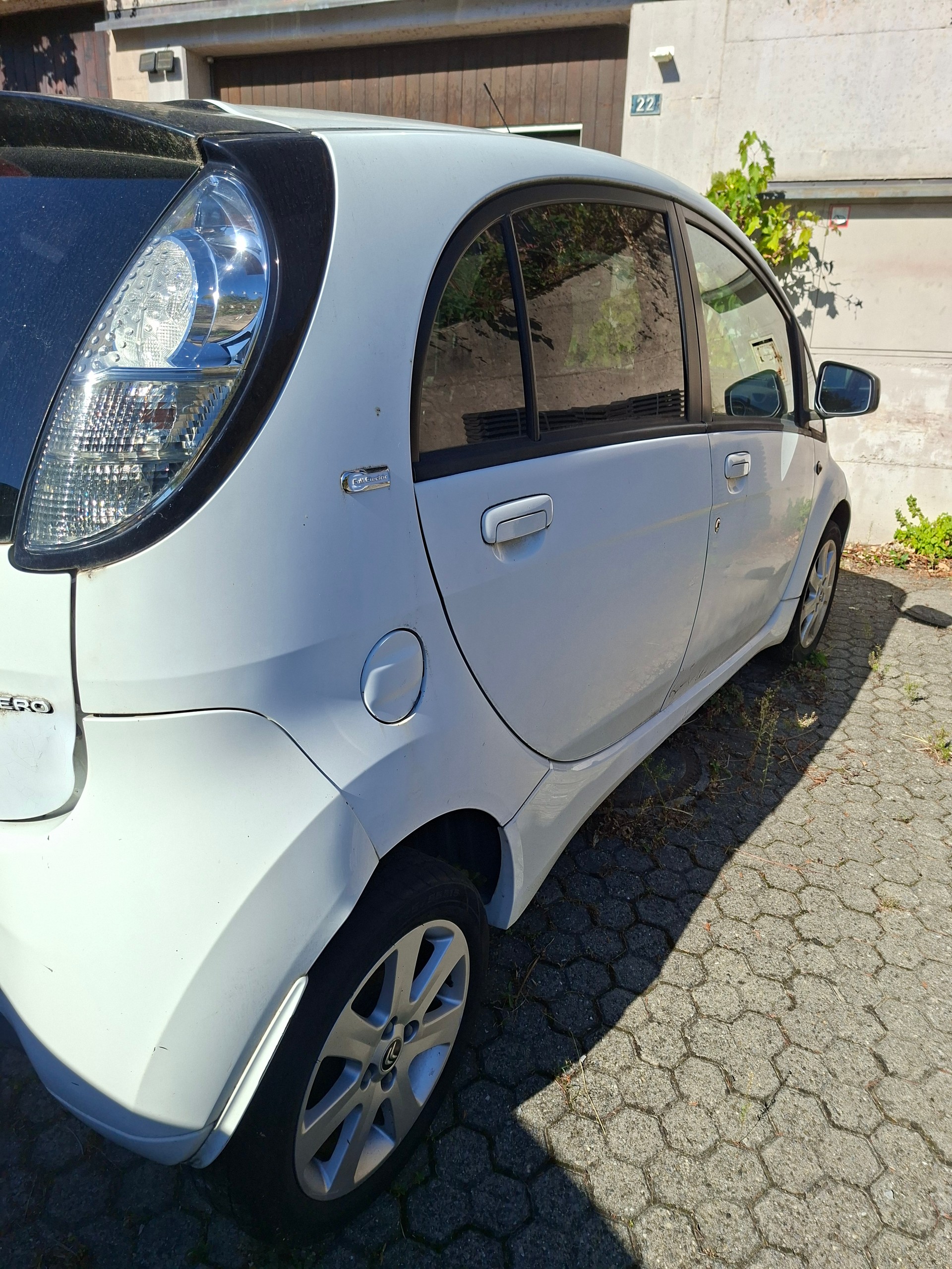 CITROEN C-ZERO-image-2