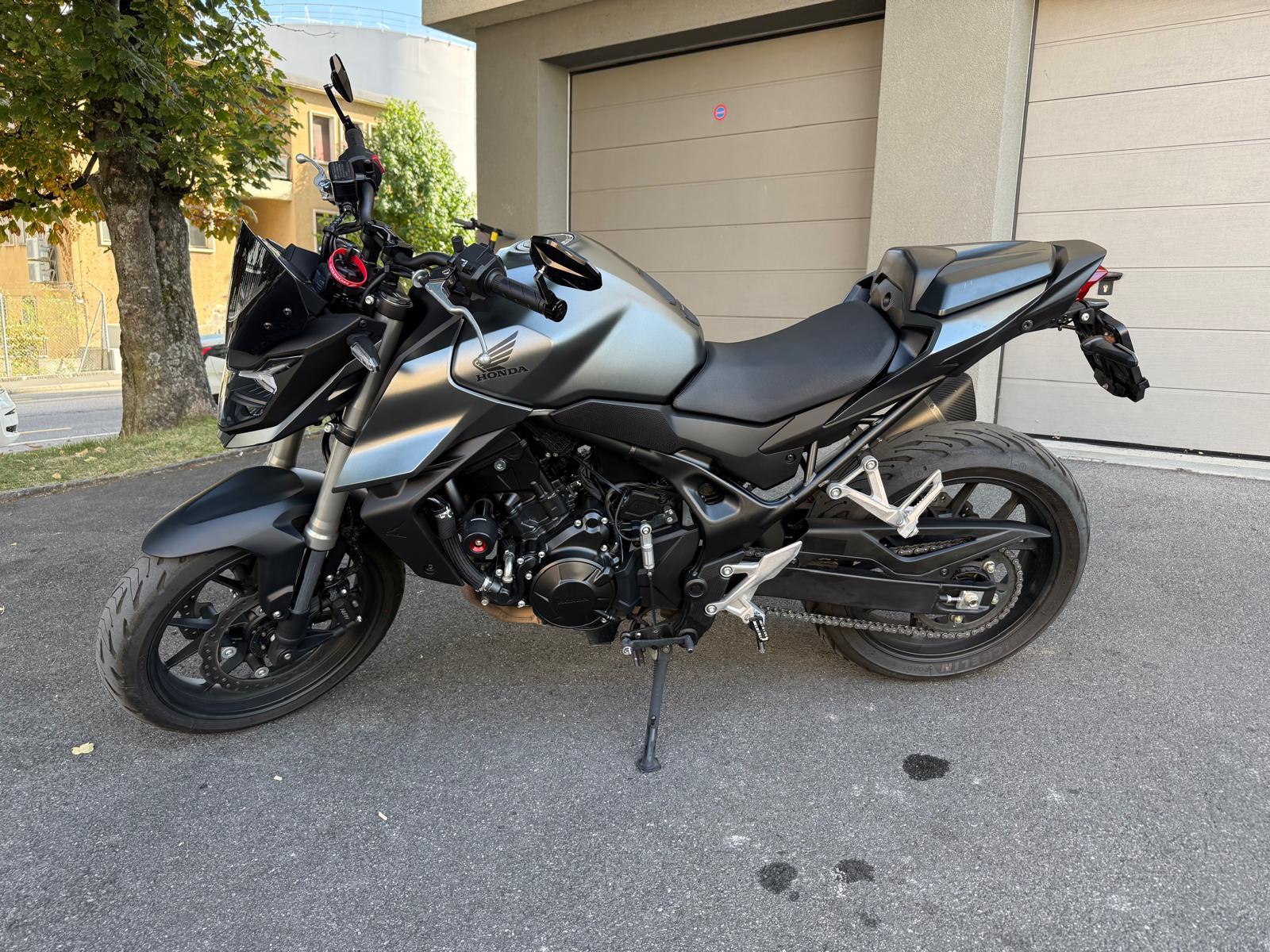 HONDA CB 750 Hornet (35kW)-showroom-element-2