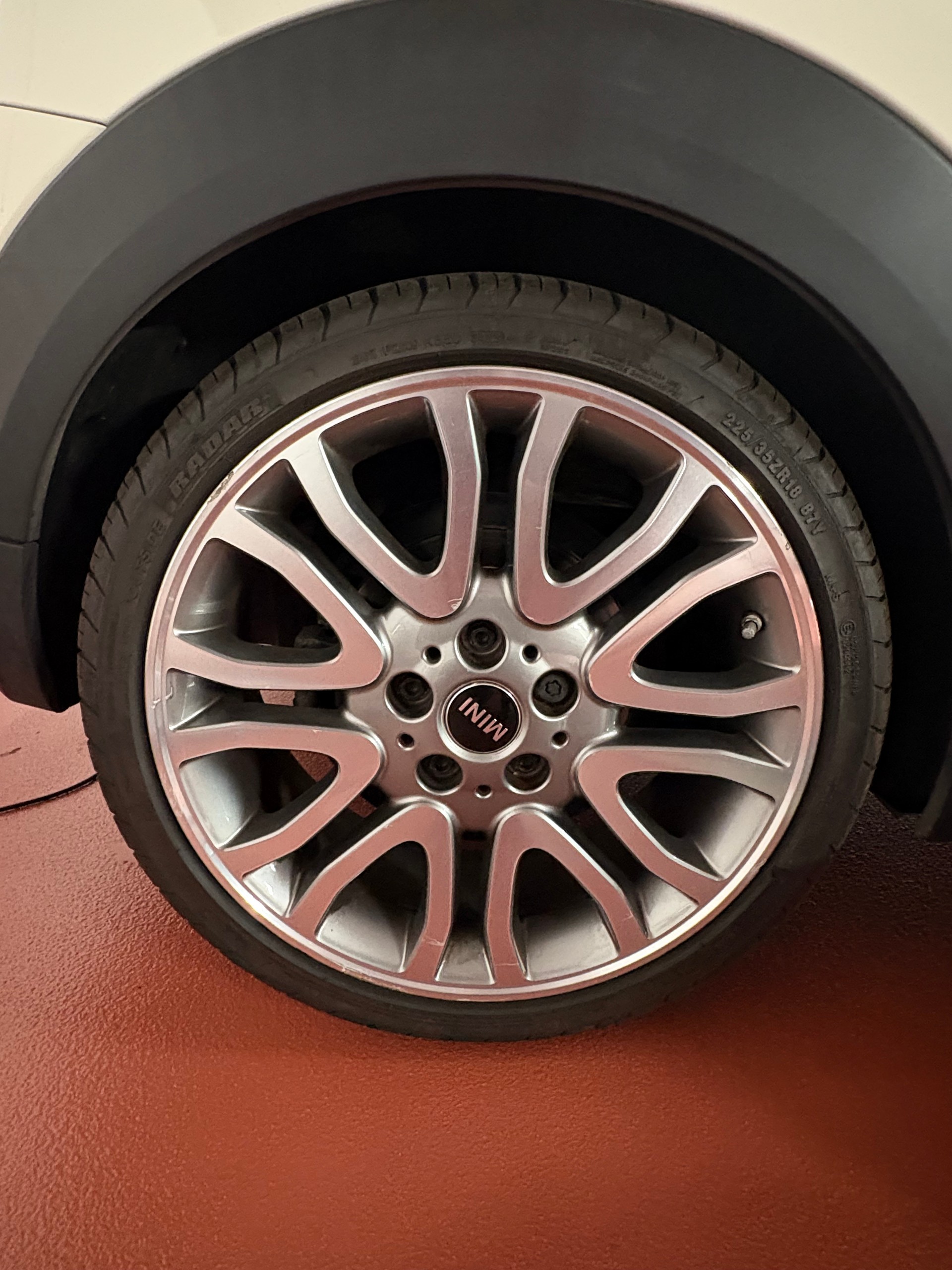 MINI 2.0i Cooper S Cabrio-image-14