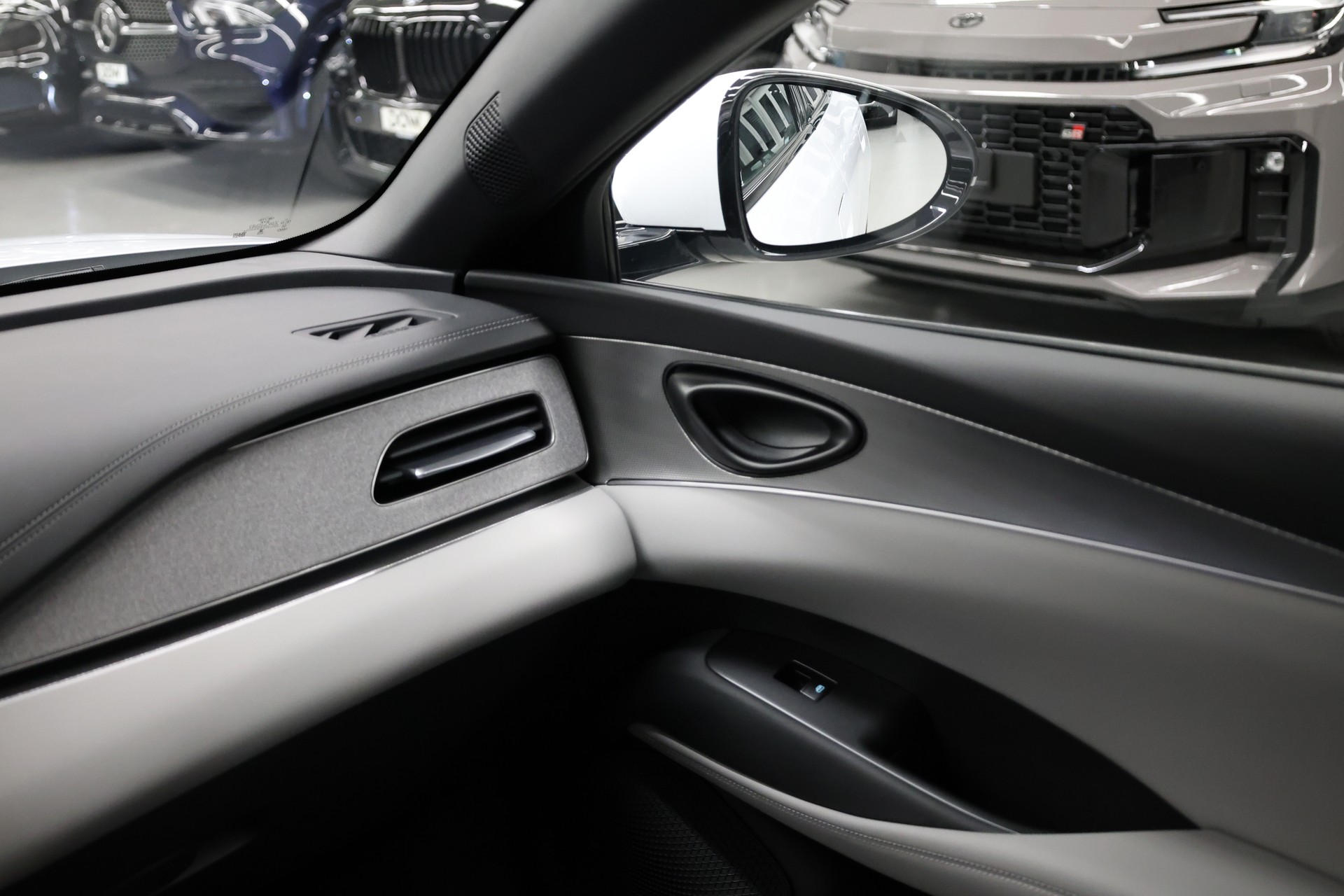 BYD Seal 6 DM-i Touring Comfort-image-25