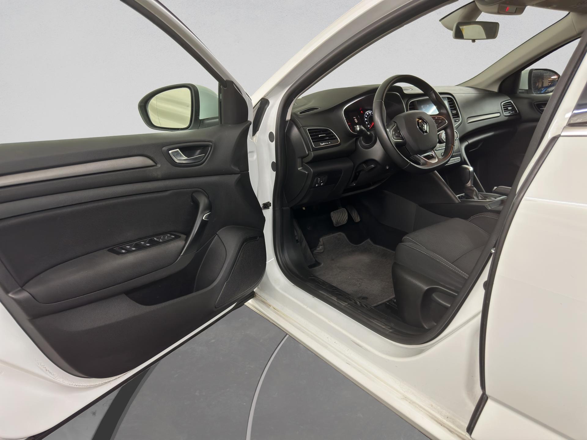 RENAULT Mégane Grandtour 1.5 dCi Business EDC-image-26