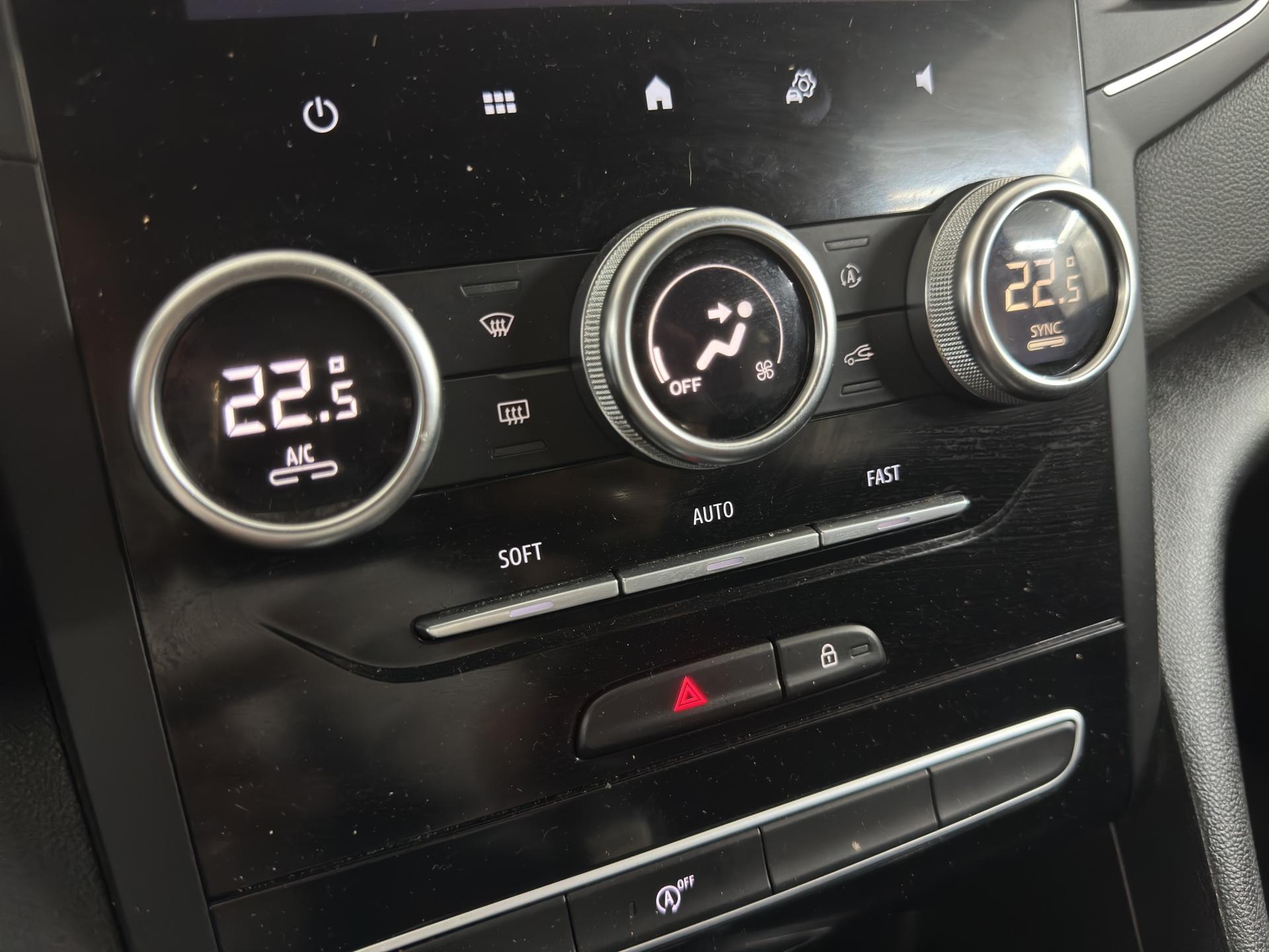 RENAULT Mégane Grandtour 1.5 dCi Business EDC-image-17