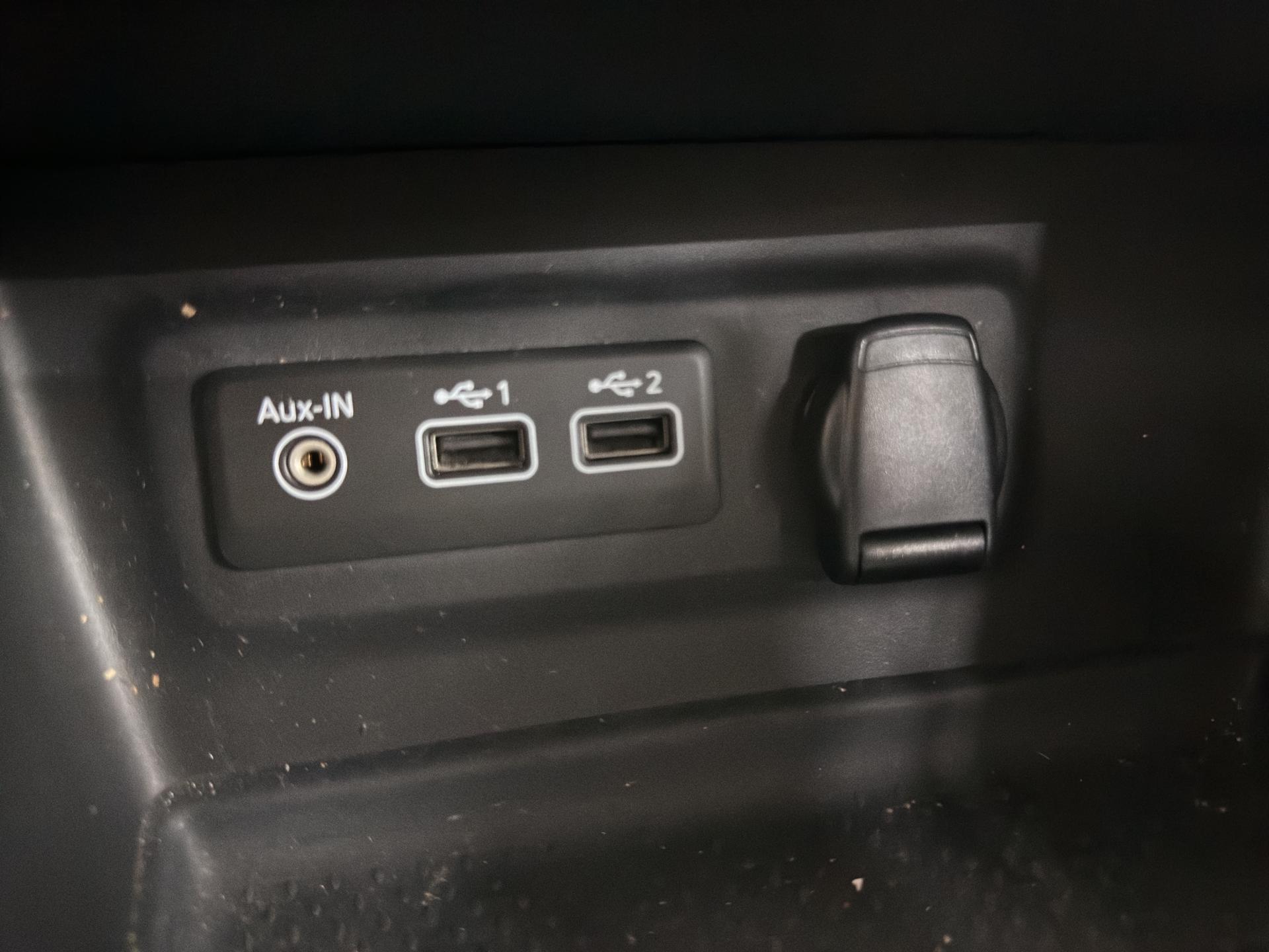 RENAULT Mégane Grandtour 1.5 dCi Business EDC-image-18