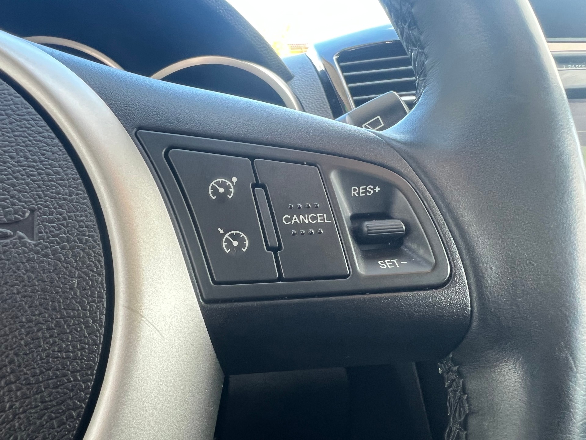 KIA Venga 1.6 CVVT Swiss Champion-image-16