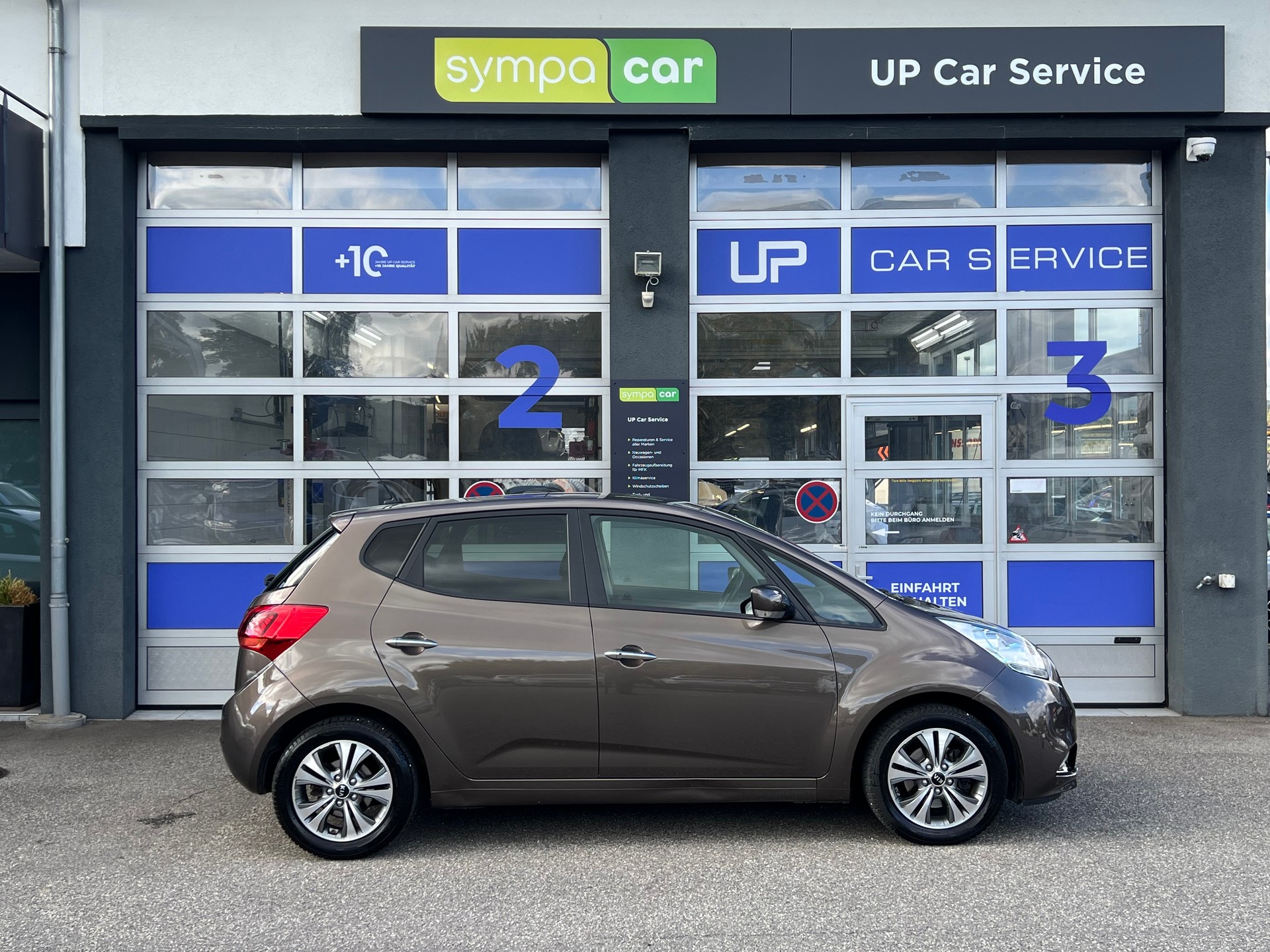 KIA Venga 1.6 CVVT Swiss Champion-image-3