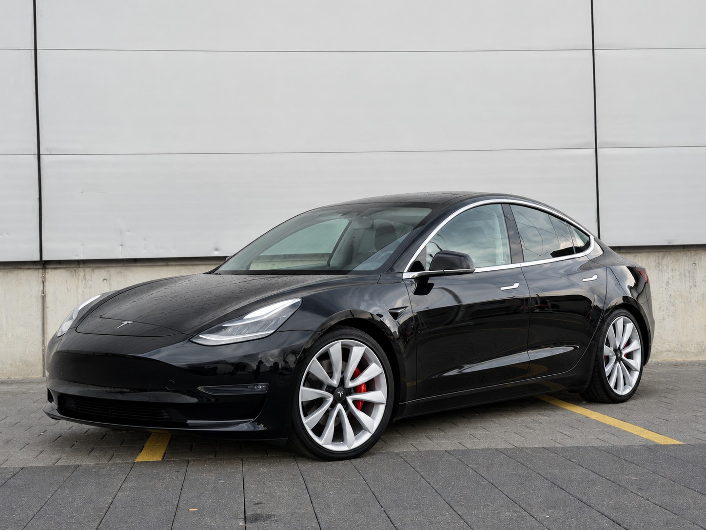 TESLA Model 3 Performance Dual Motor AWD-image-0