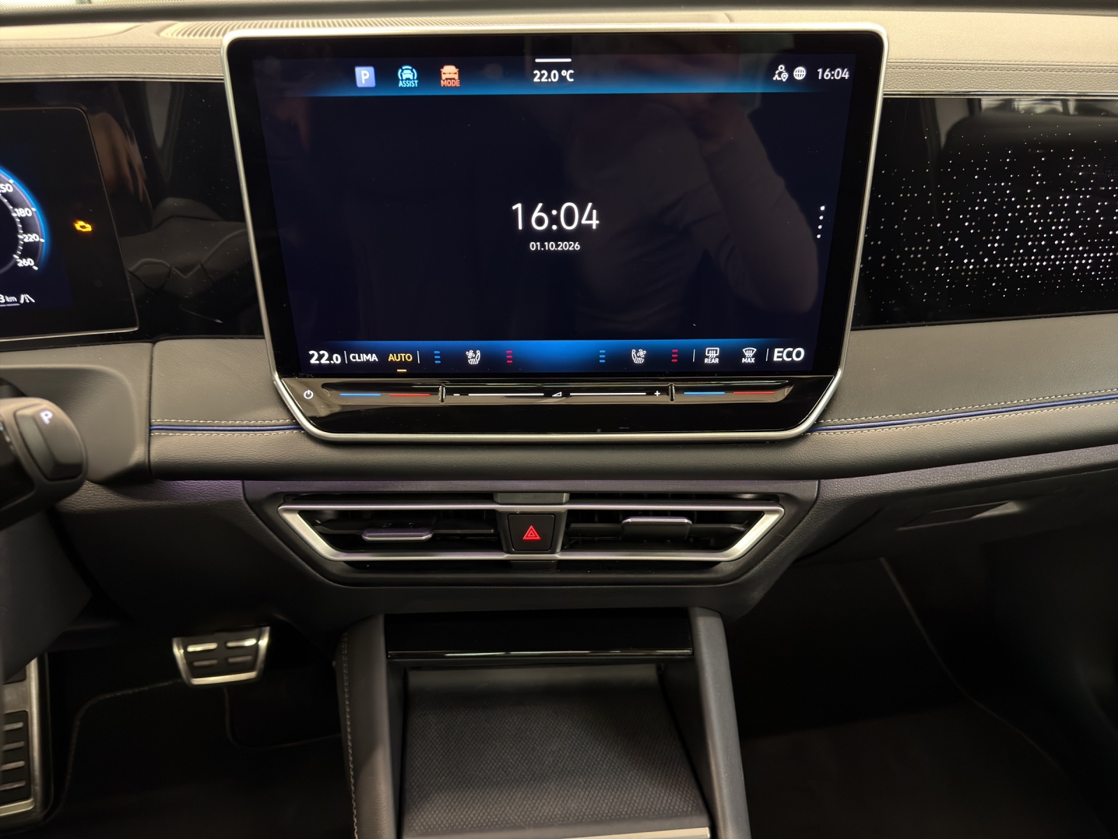 VW Tiguan 1.5 TSI PHEV R-Line DSG-image-12