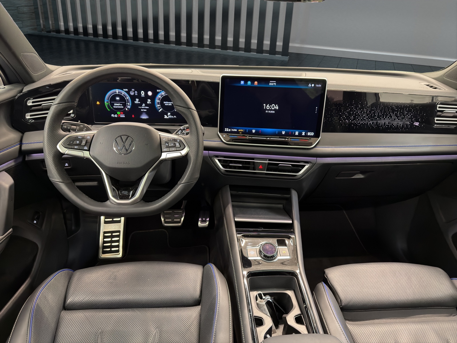 VW Tiguan 1.5 TSI PHEV R-Line DSG-image-9