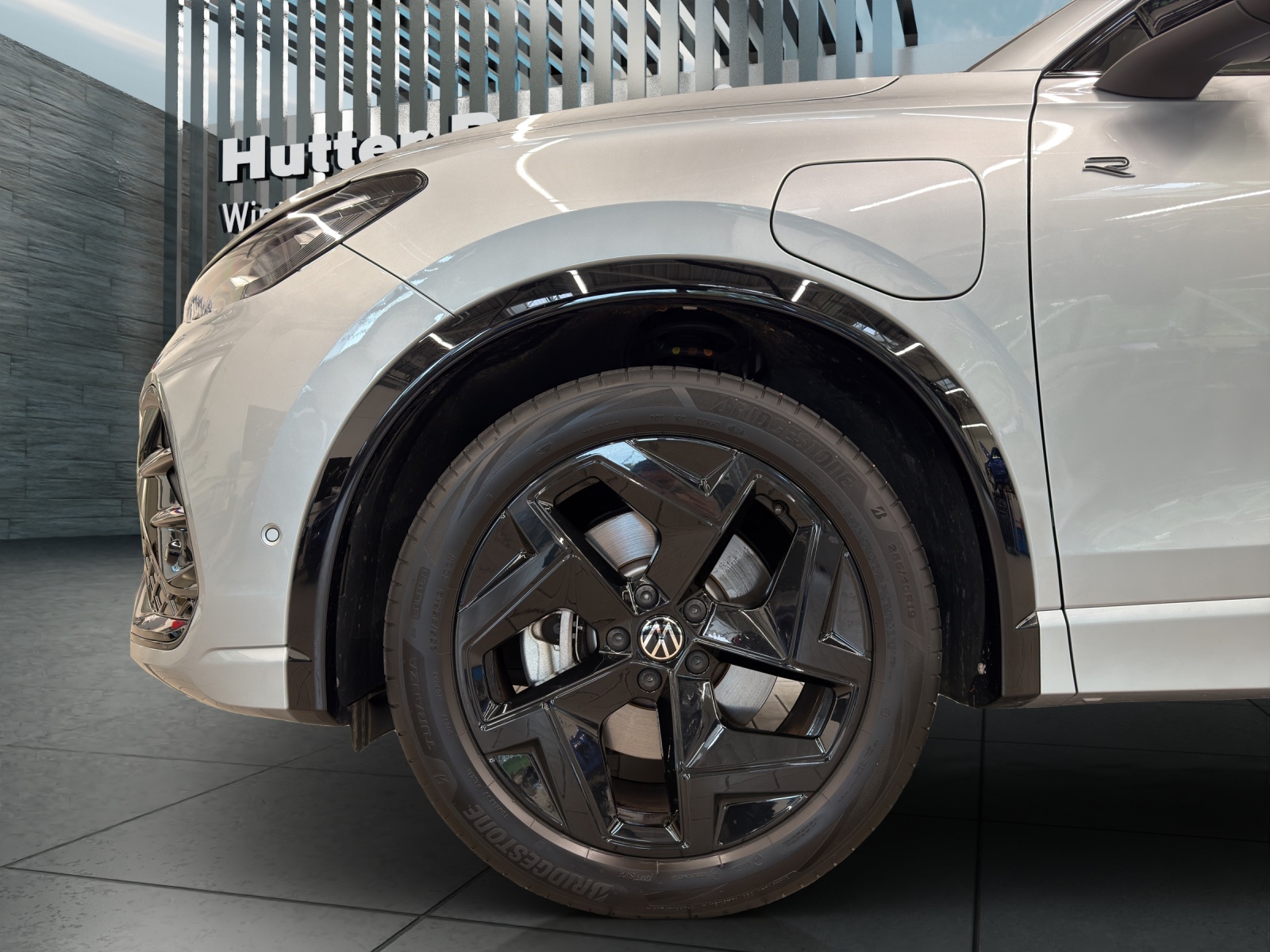 VW Tiguan 1.5 TSI PHEV R-Line DSG-image-8