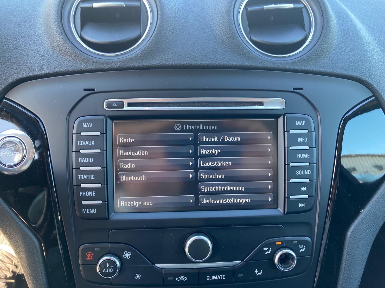 FORD Mondeo 2.0 EcoBoost SCTi TitaniumS PowerShift-image-12