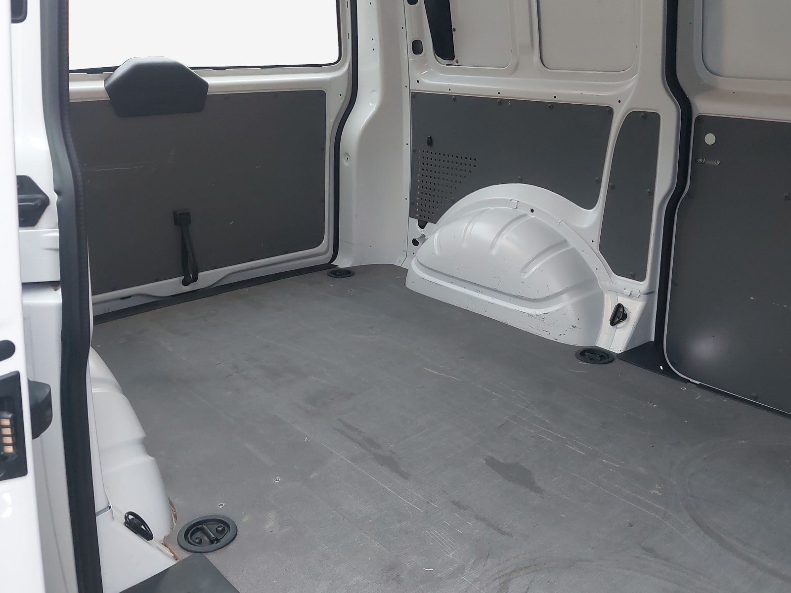 VW T6.1 2.0 TDI DSG-image-13
