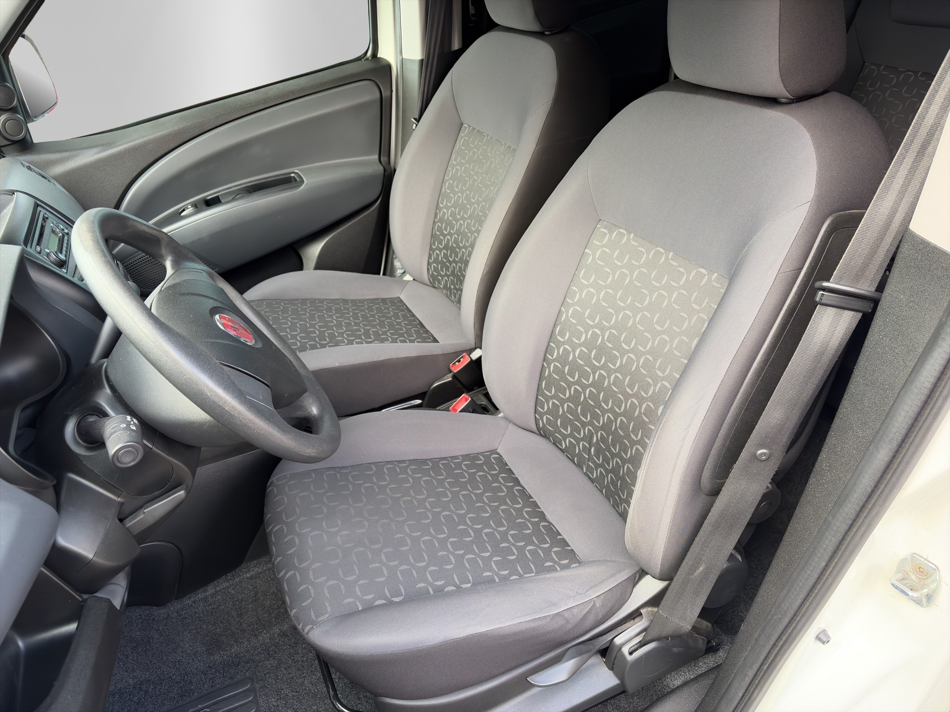 FIAT Doblò 1.4 Dynamic-image-8