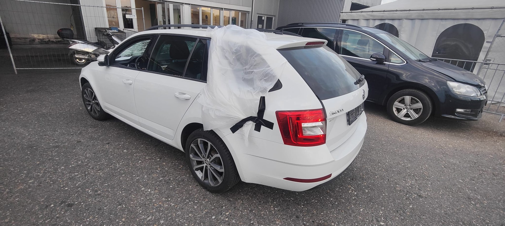 SKODA Octavia Combi 2.0 TDI Style 4x4-image-8
