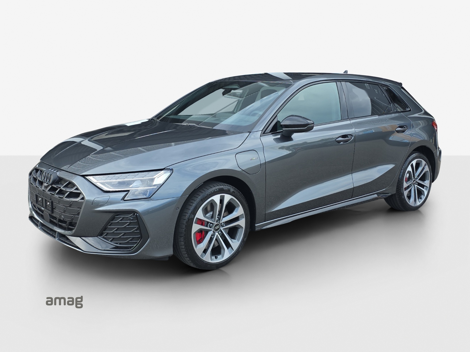 AUDI A3 Sportback TFSI e 200 kW S line Attraction S tronic-image-0