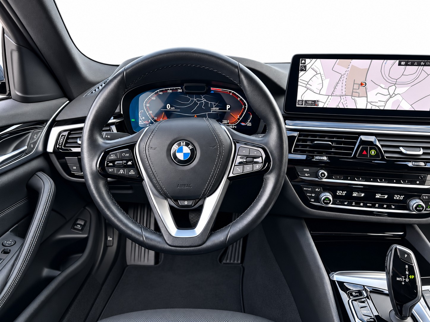 BMW 520d xDrive Touring-image-6