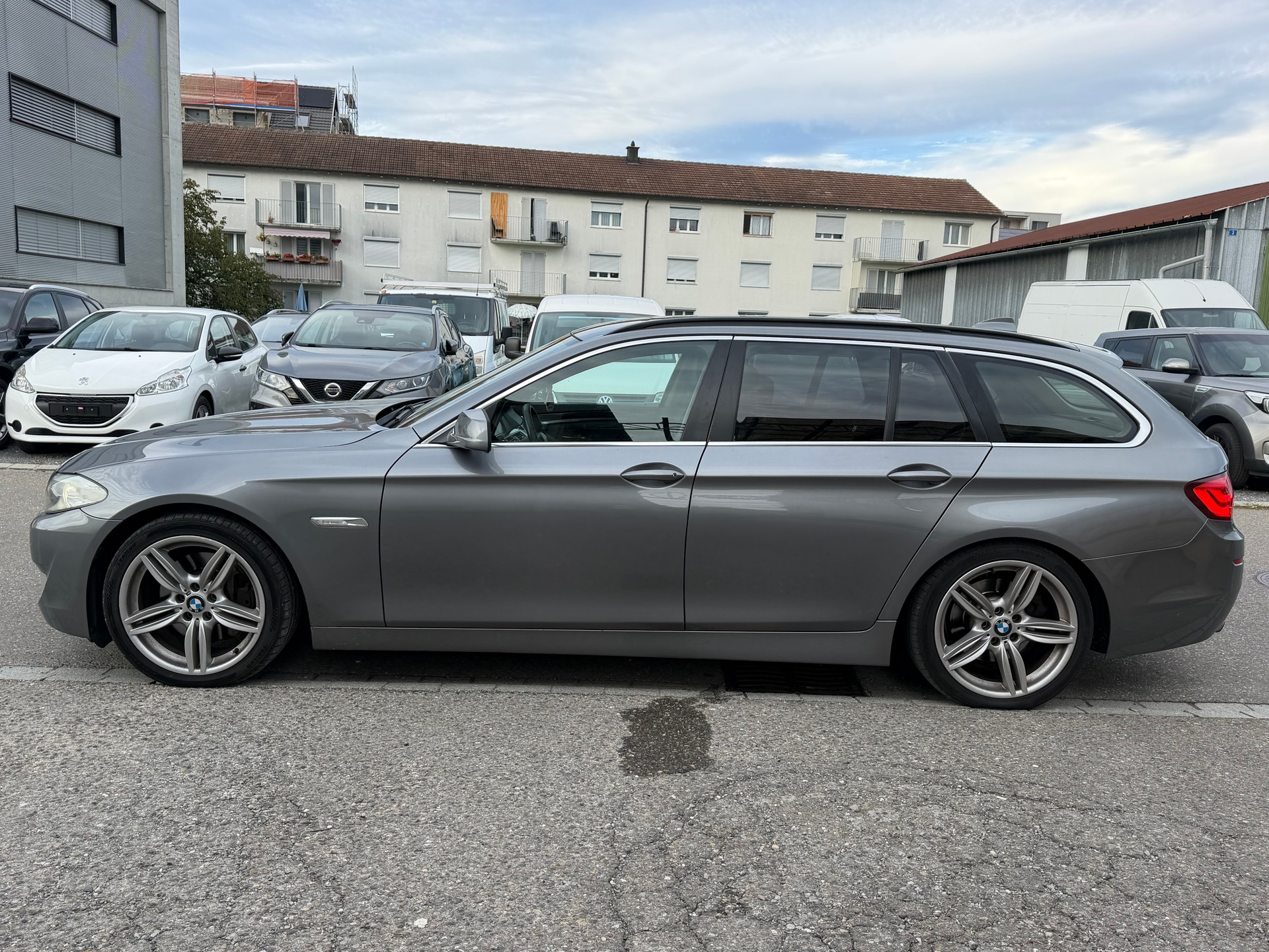 BMW 525d Touring Steptronic-image-5