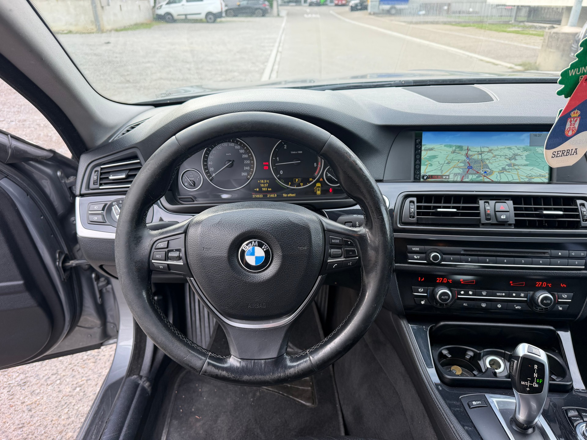 BMW 525d Touring Steptronic-image-11