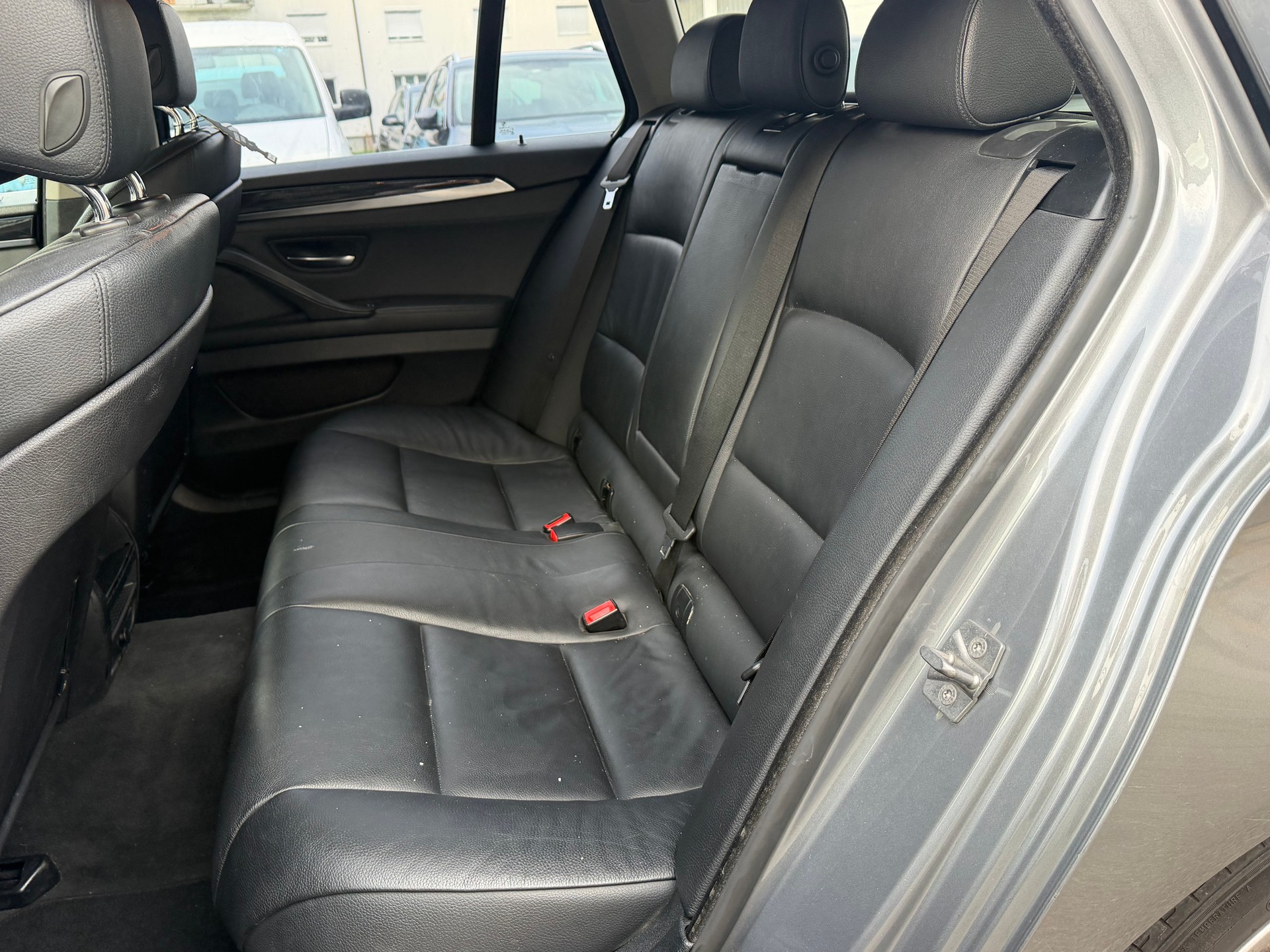 BMW 525d Touring Steptronic-image-10