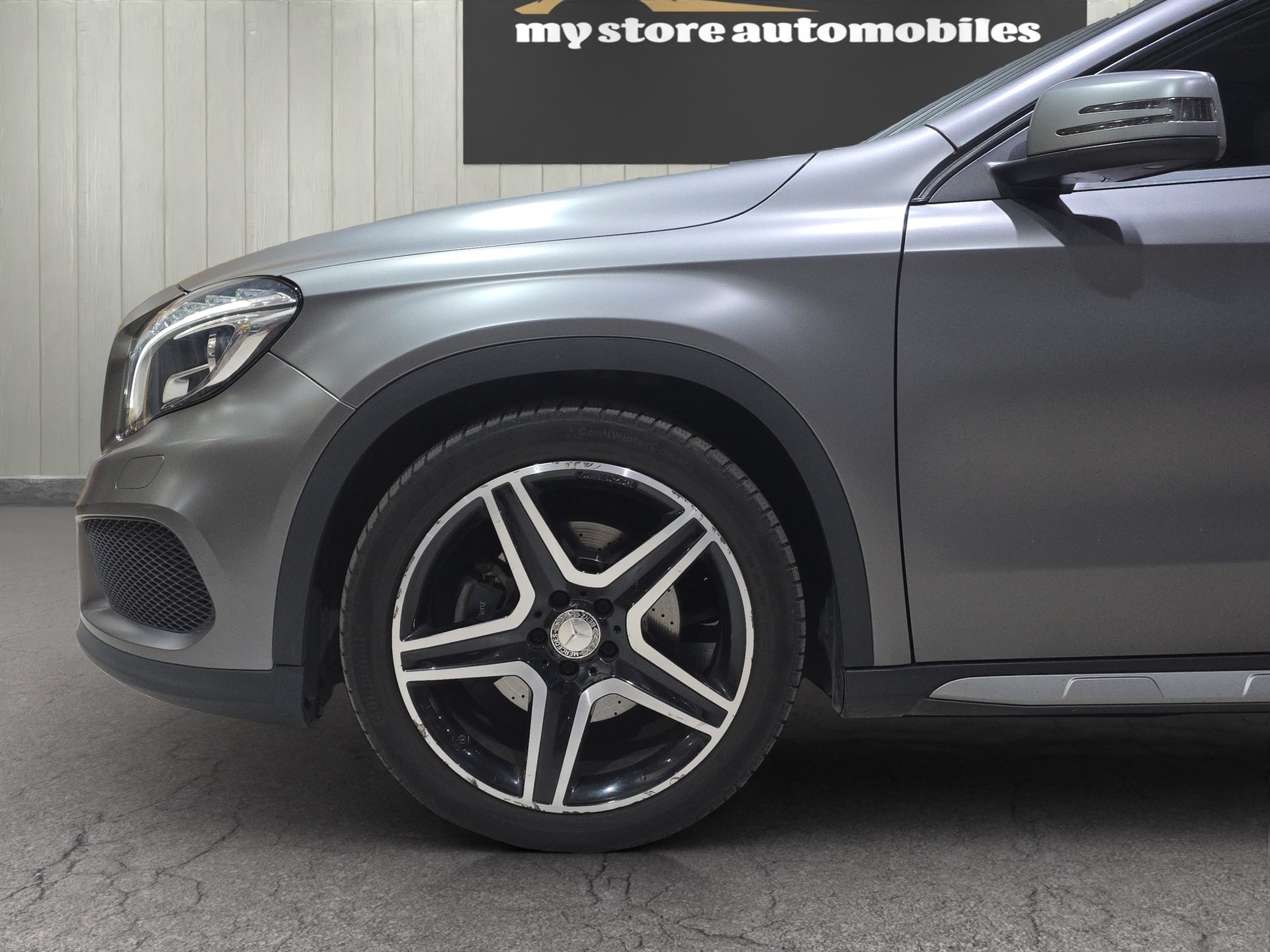 MERCEDES-BENZ GLA 250 AMG Line 4Matic 7G-DCT-image-8