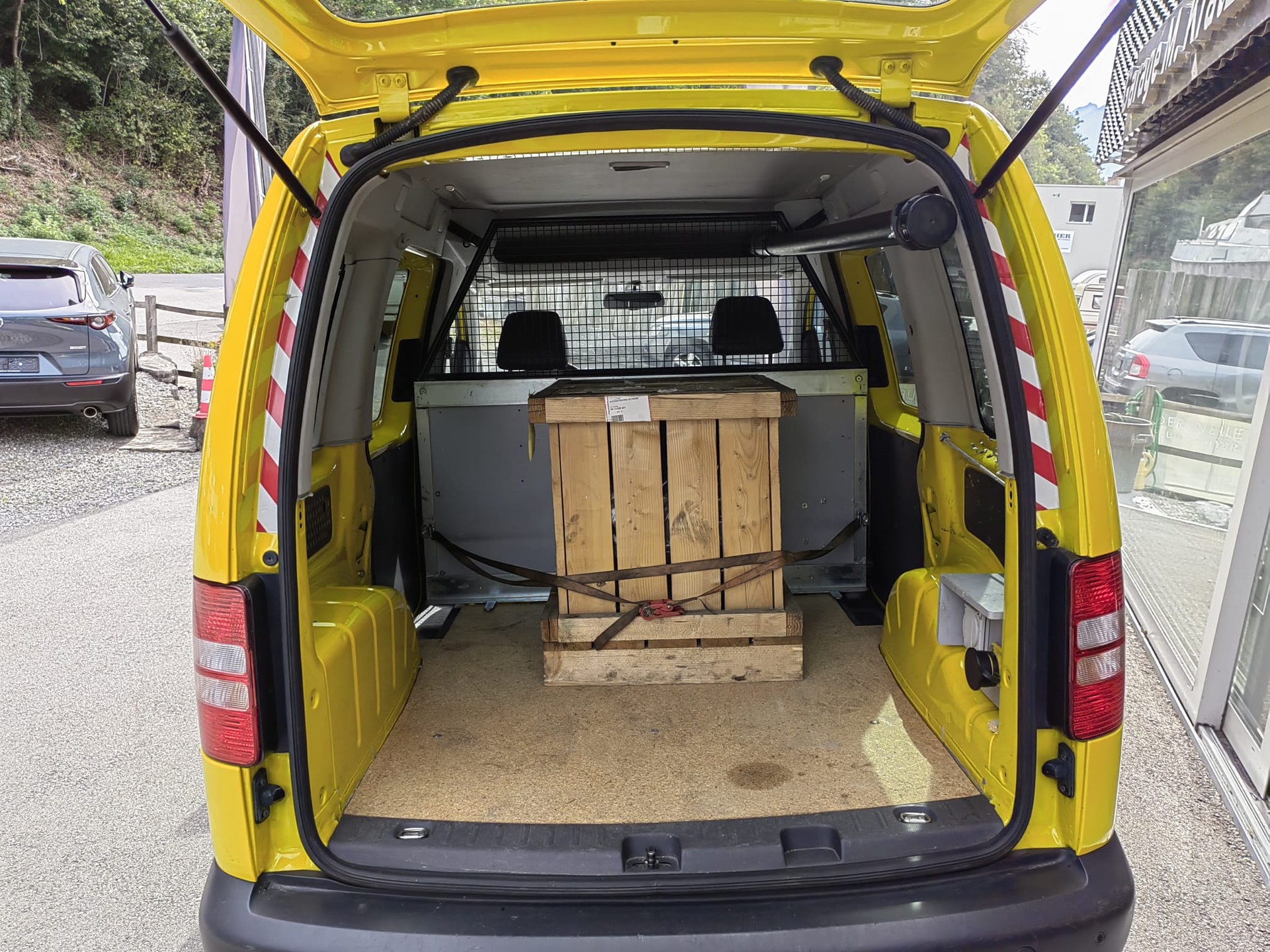 VW Caddy Kaw. 2.0 TDI 140 DSG 4m-image-4