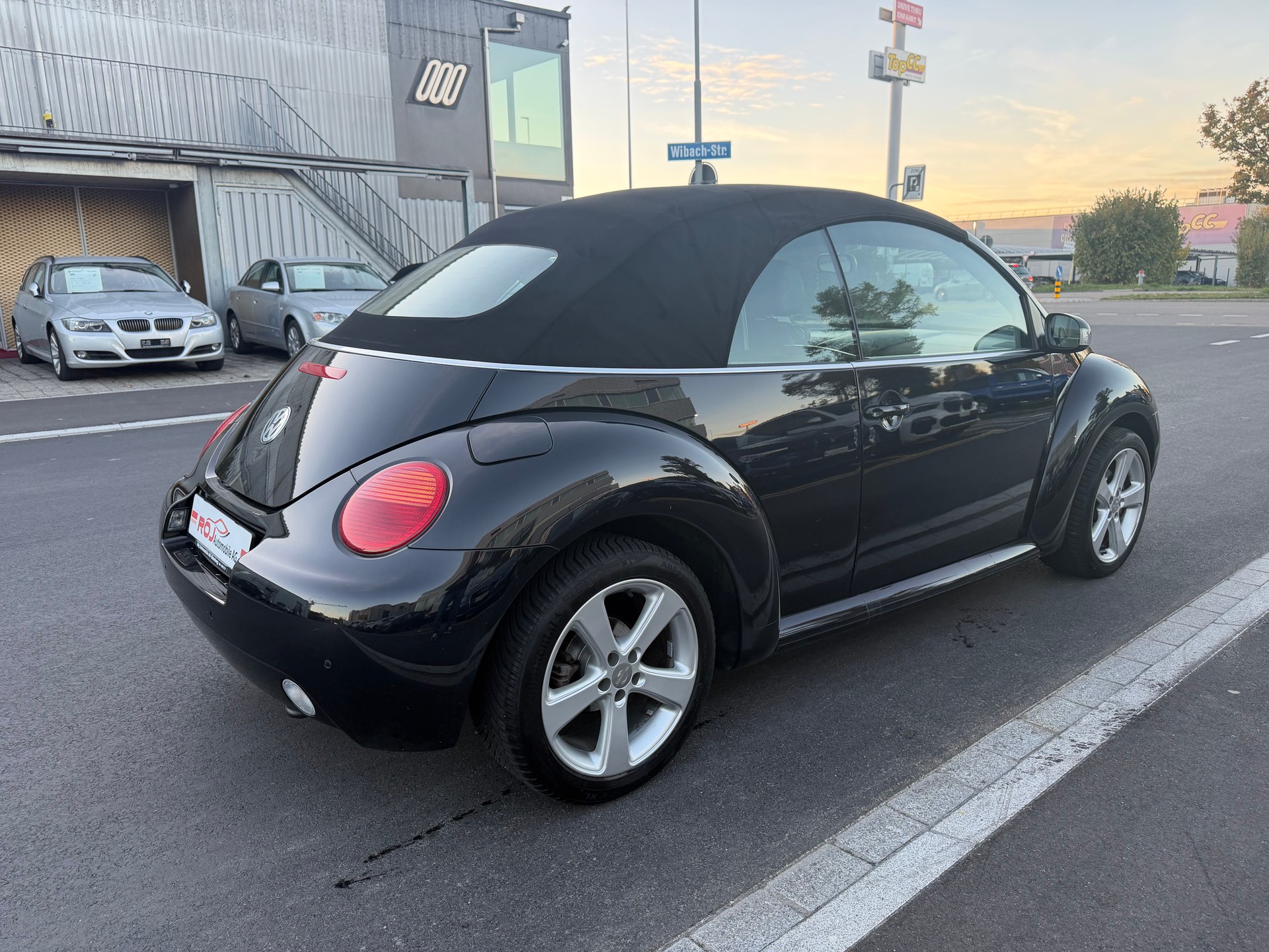 VW Beetle Cabrio 1.8 T-image-4