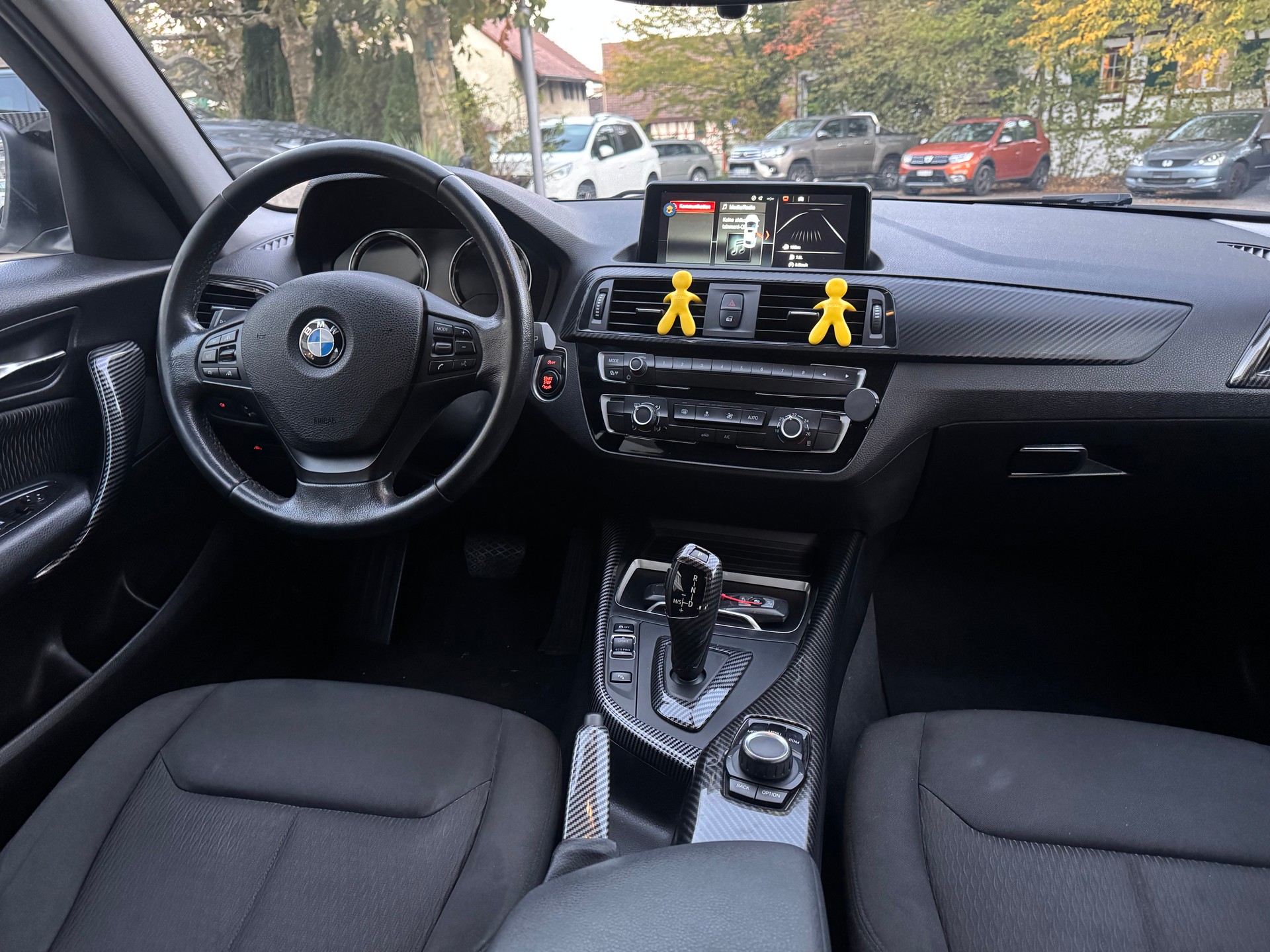 BMW 118i Edition M Sport Steptronic-image-7