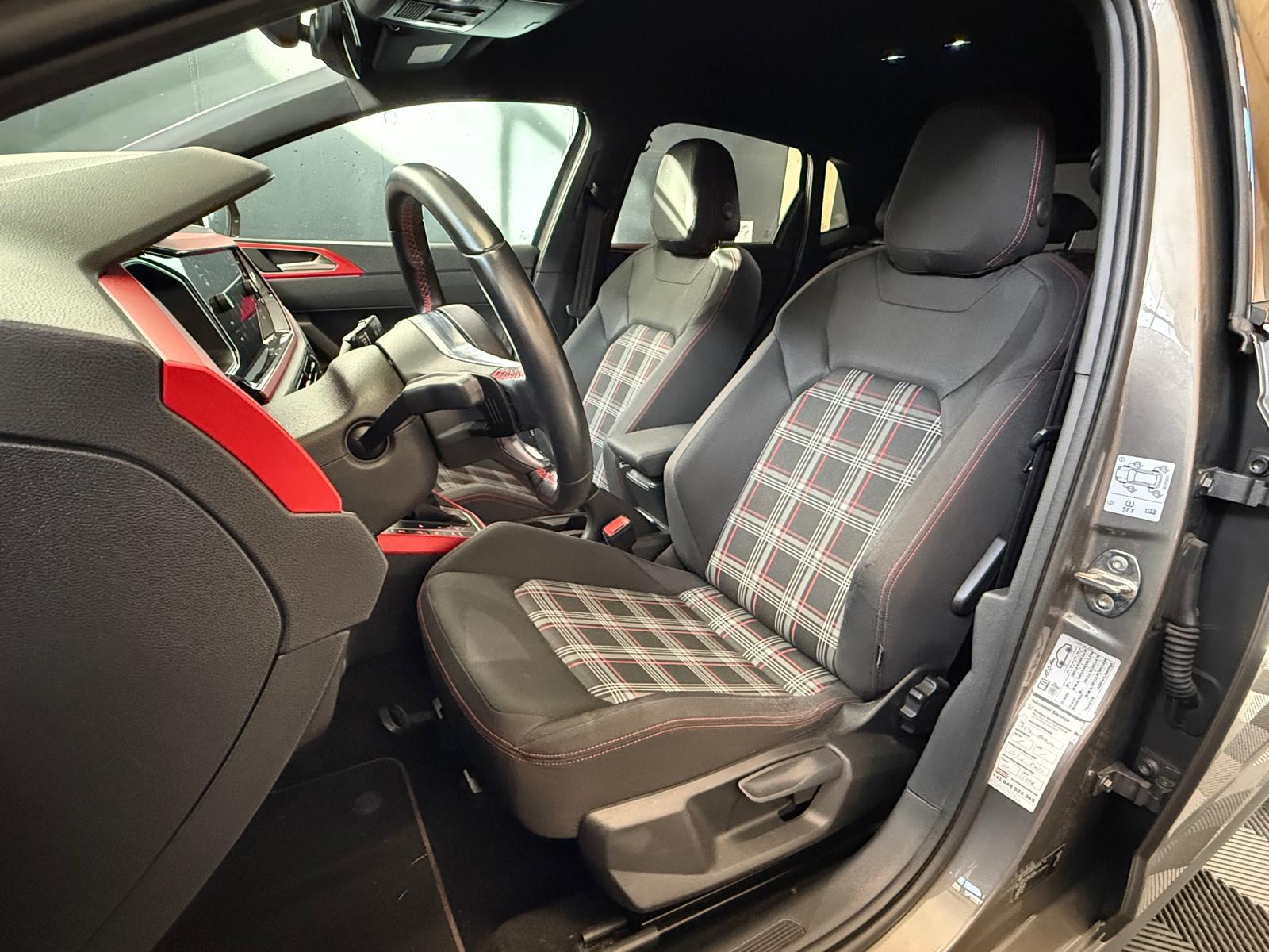 VW Polo 2.0 TSI GTI DSG-image-9