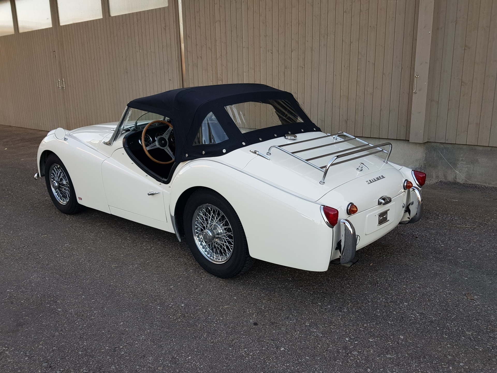 TRIUMPH TR3 B-image-1