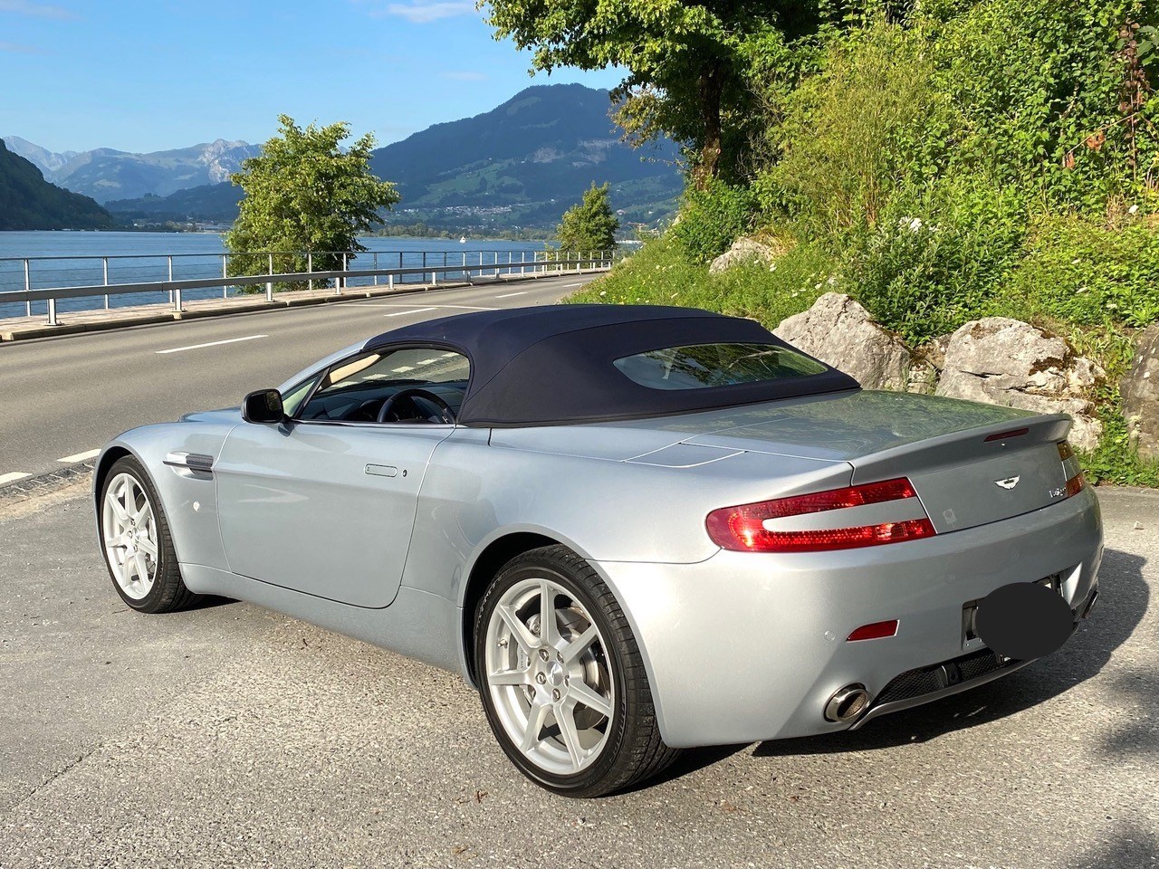 ASTON MARTIN V8 Vantage 4.3 Cabriolet Rarer Handschalter-image-9