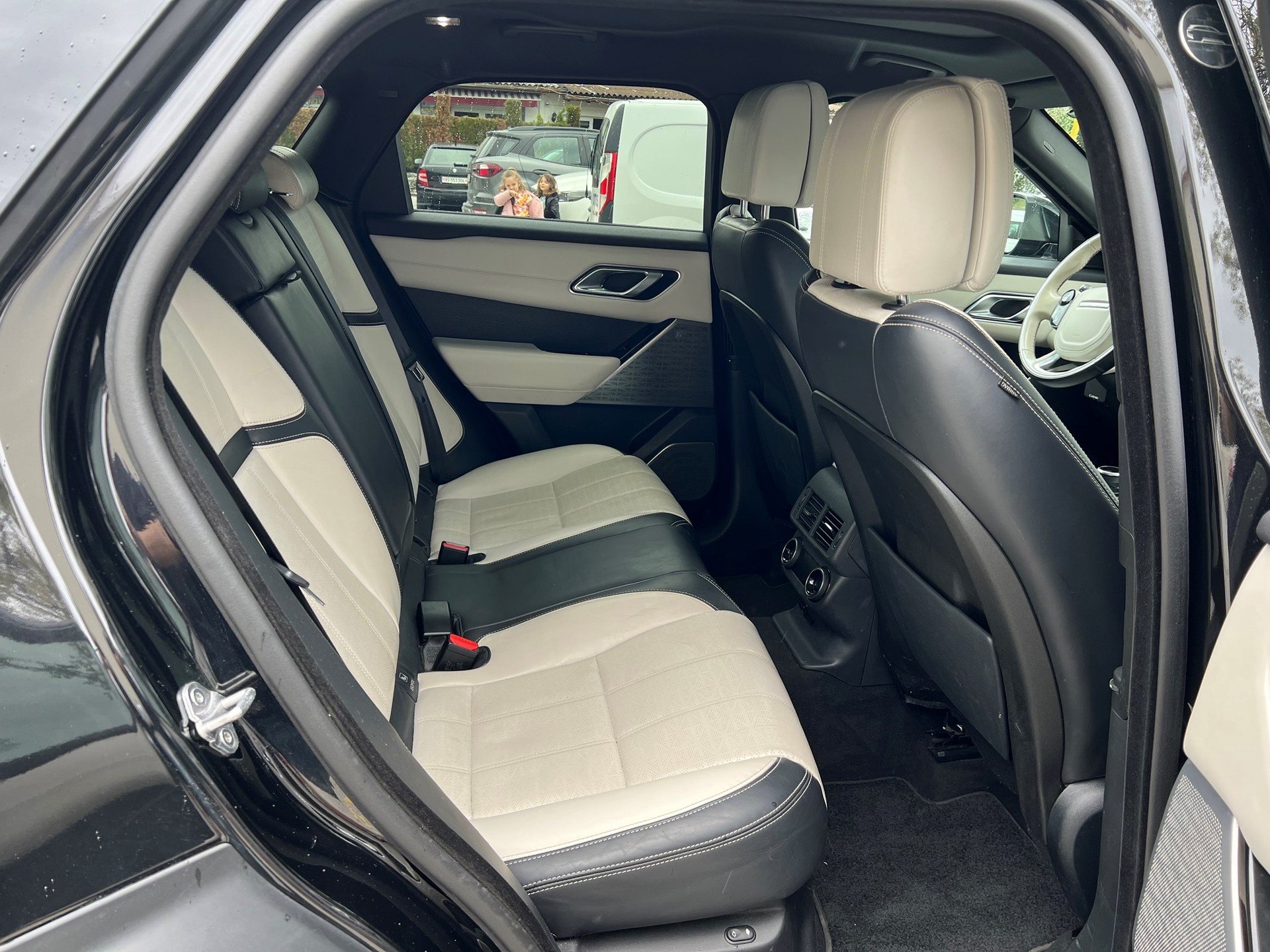 LAND ROVER Range Rover Velar R-Dynamic D 300 HSE Automatic-image-7