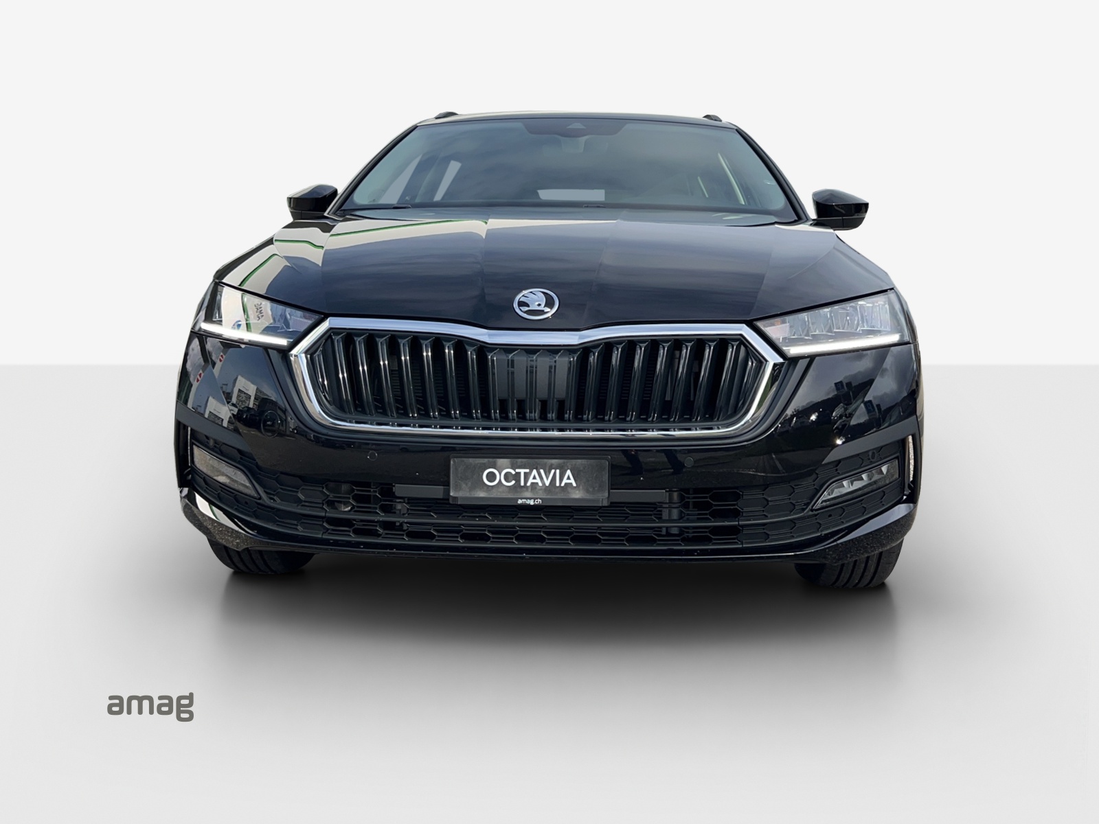 SKODA Octavia Combi 1.0 TSI mHEV DSG Ambition-image-4