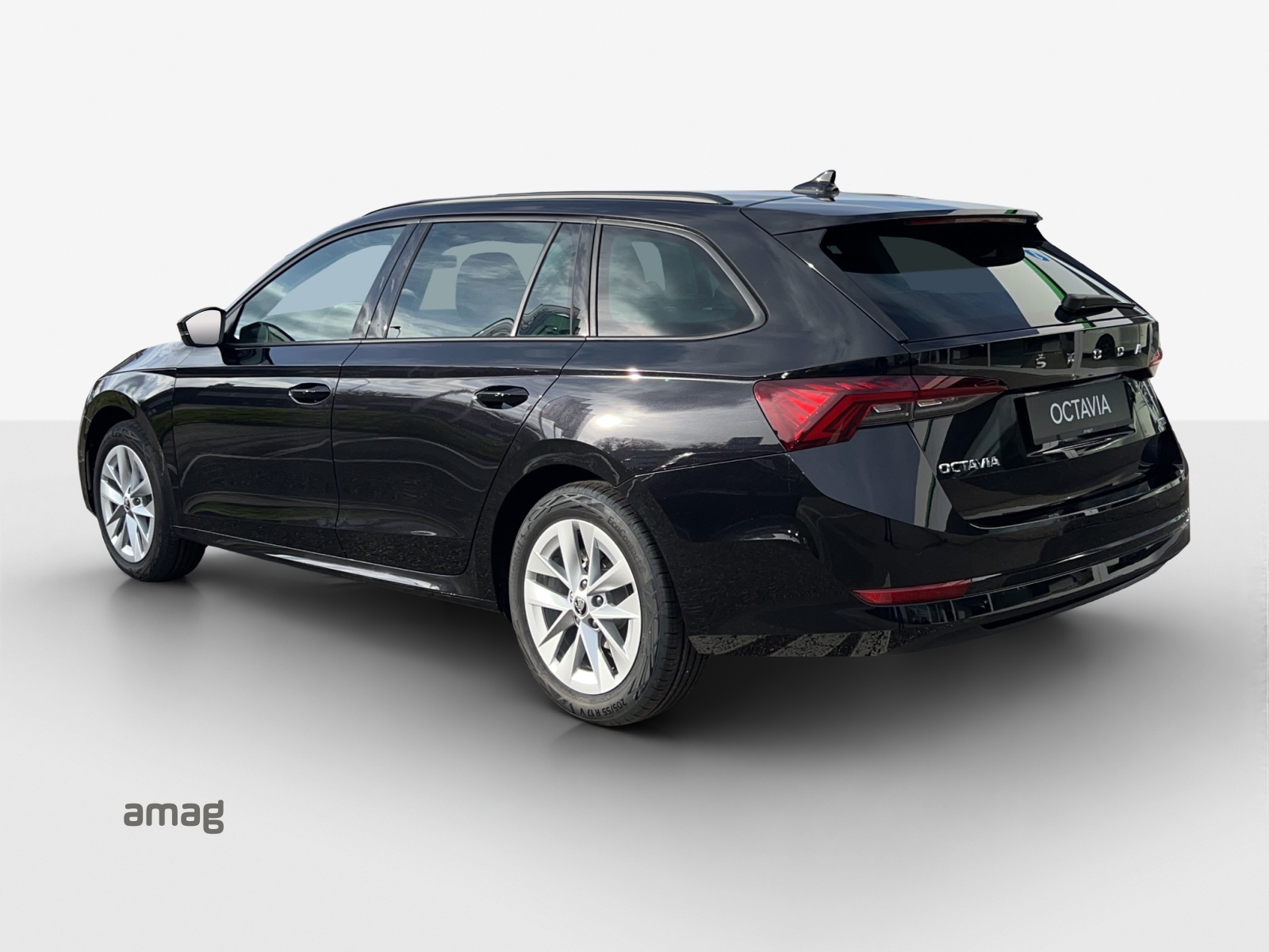 SKODA Octavia Combi 1.0 TSI mHEV DSG Ambition-image-2