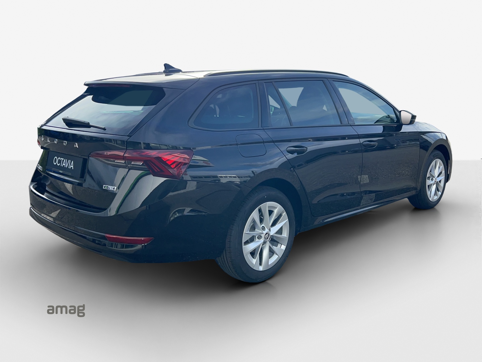 SKODA Octavia Combi 1.0 TSI mHEV DSG Ambition-image-3