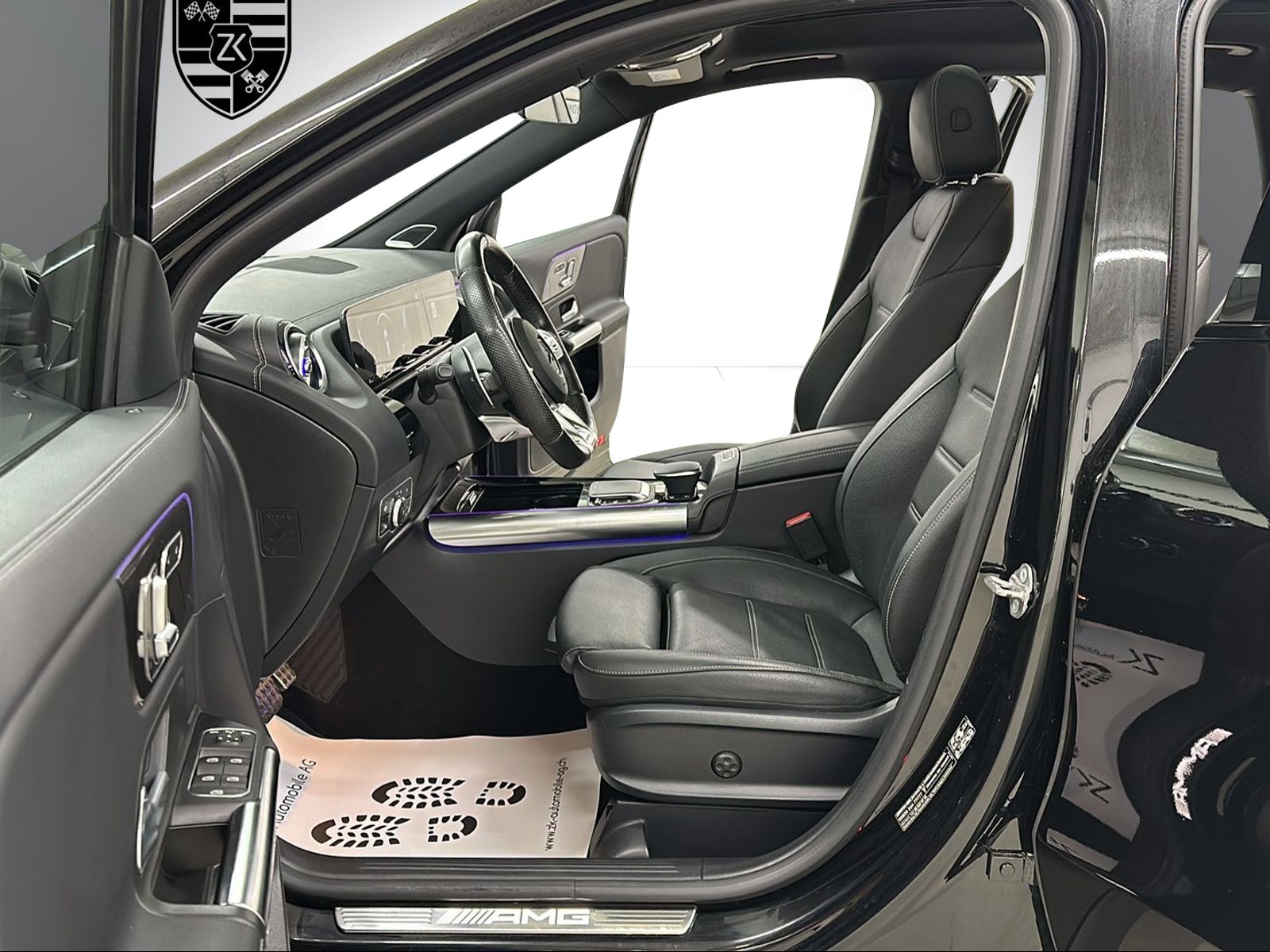 MERCEDES-BENZ GLA 35 AMG 4Matic Performance 8G-Speedshift DCT-image-5